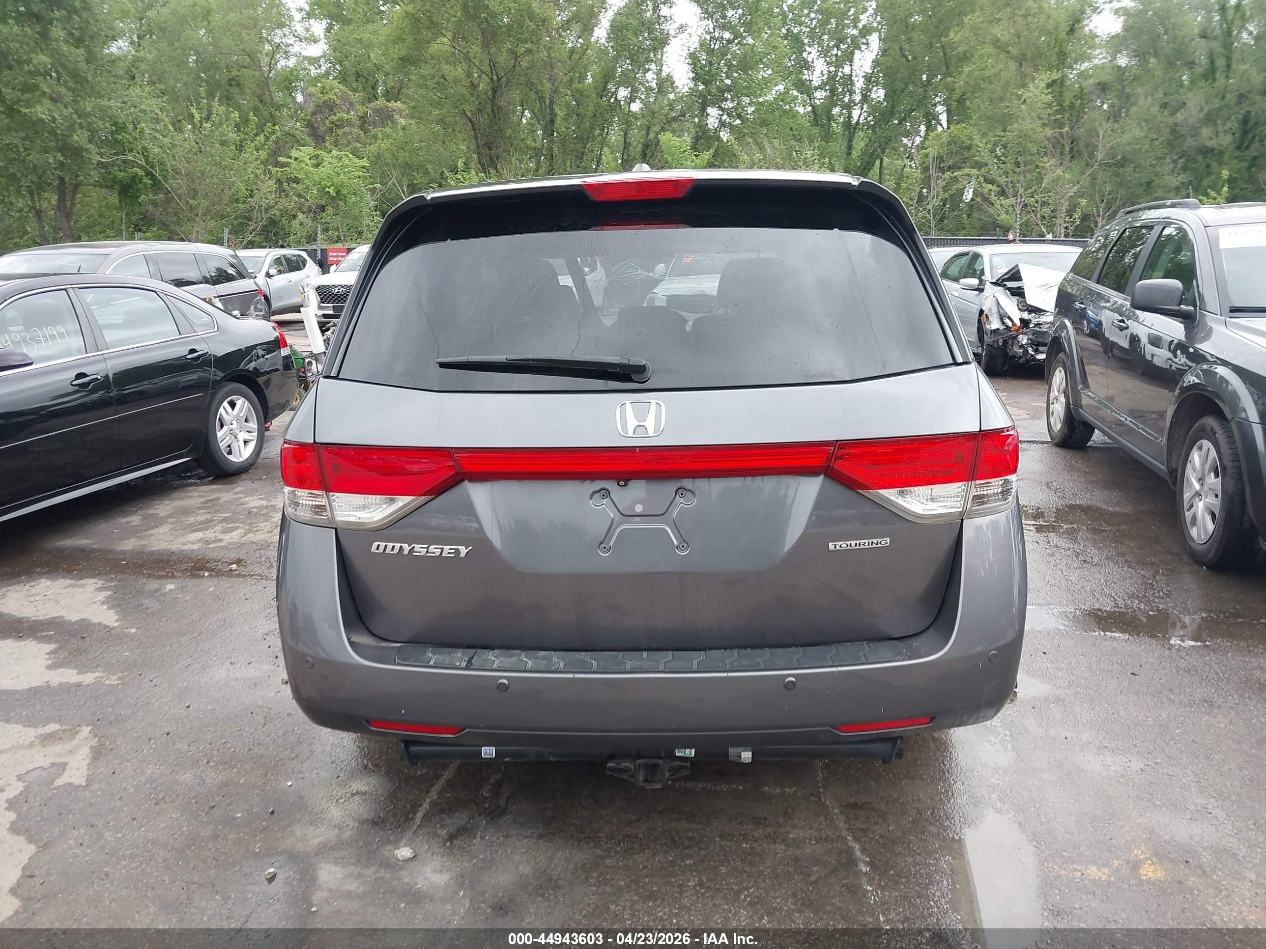 2015 Honda Odyssey Touring/touring Elite Gray vin: 5FNRL5H91FB077405