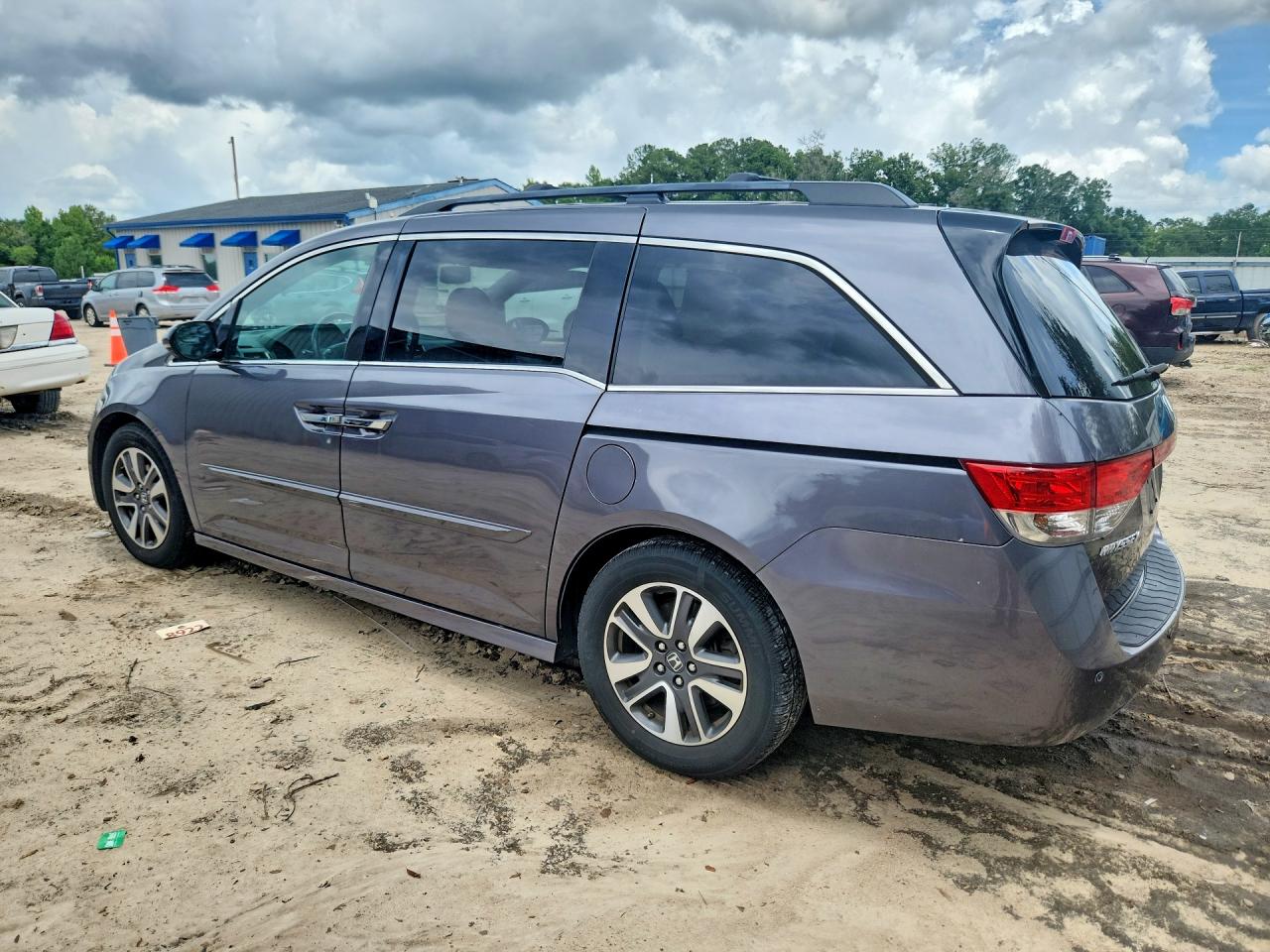 2015 Honda Odyssey Touring Gray vin: 5FNRL5H91FB085410