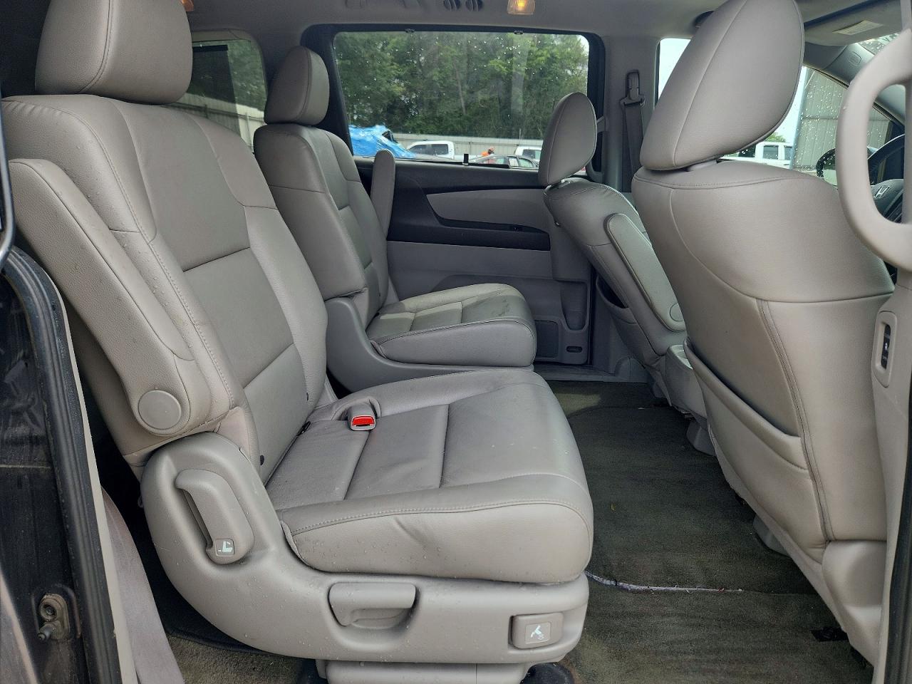 2015 Honda Odyssey Touring Gray vin: 5FNRL5H91FB085410