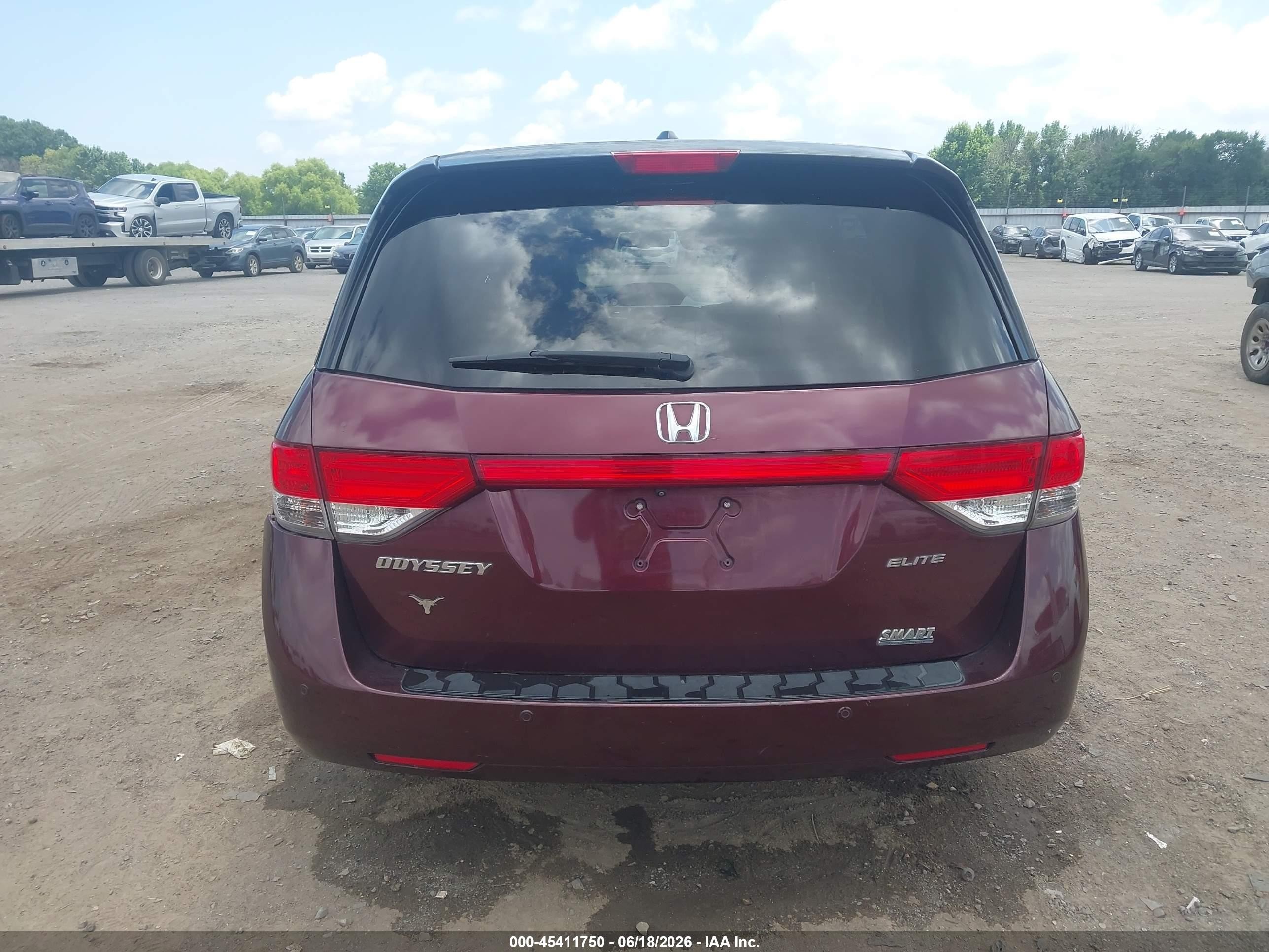 2015 Honda Odyssey Touring/touring Elite Бордовый vin: 5FNRL5H91FB108751