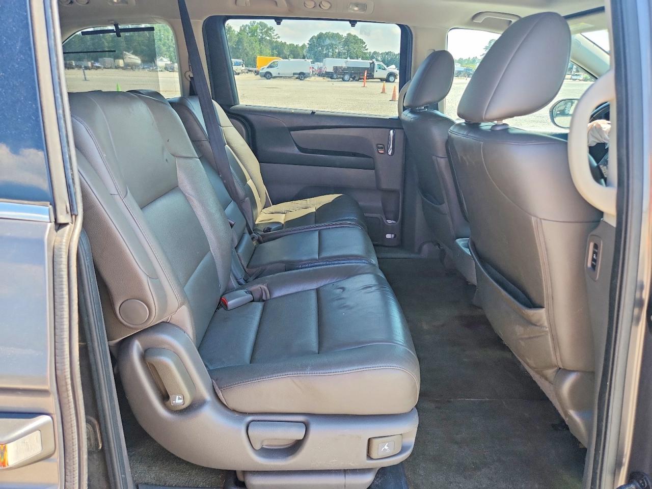 2016 Honda Odyssey Touring Charcoal vin: 5FNRL5H91GB026150