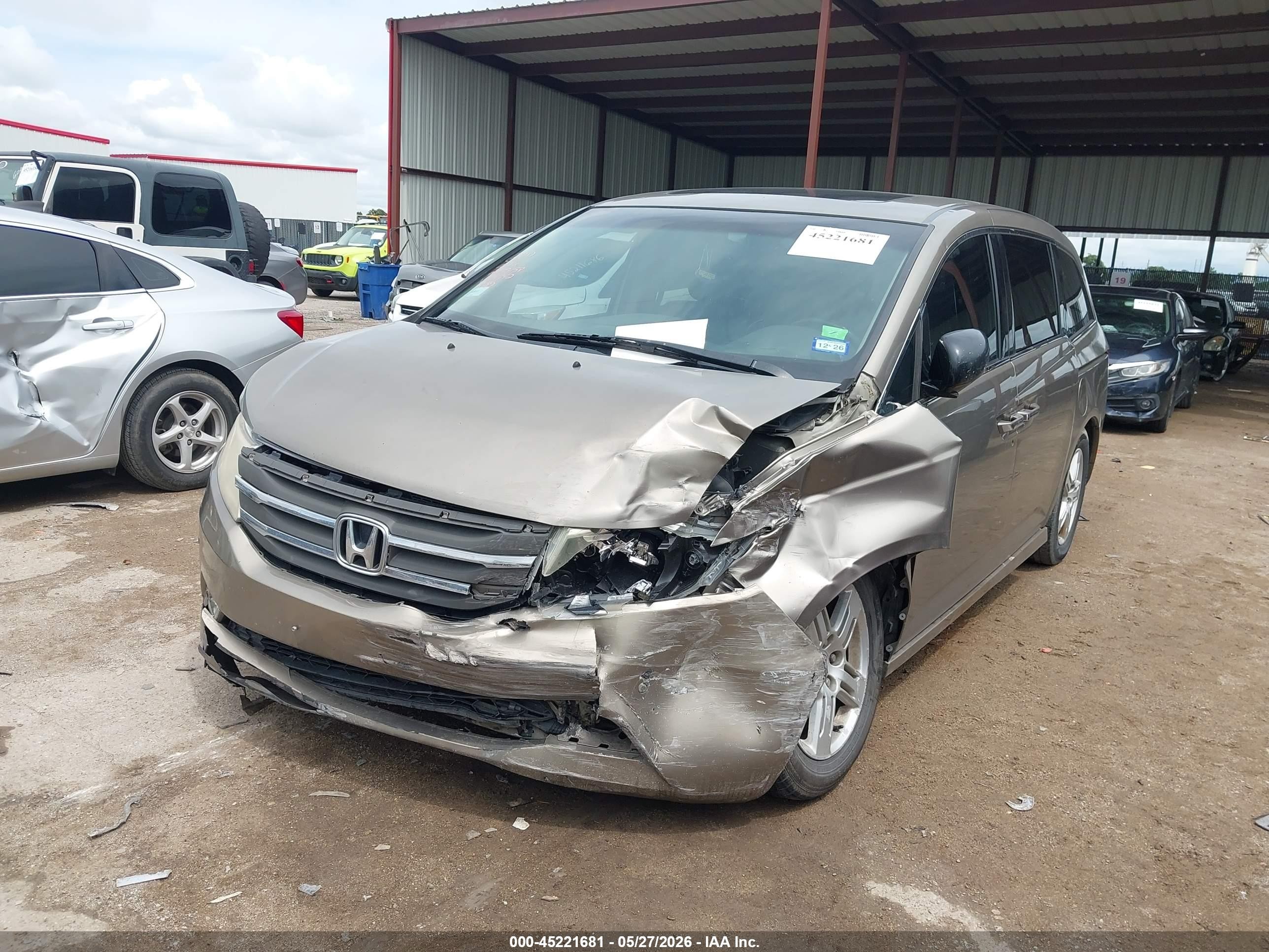 2011 Honda Odyssey Touring/touring Elite Gold vin: 5FNRL5H92BB006742