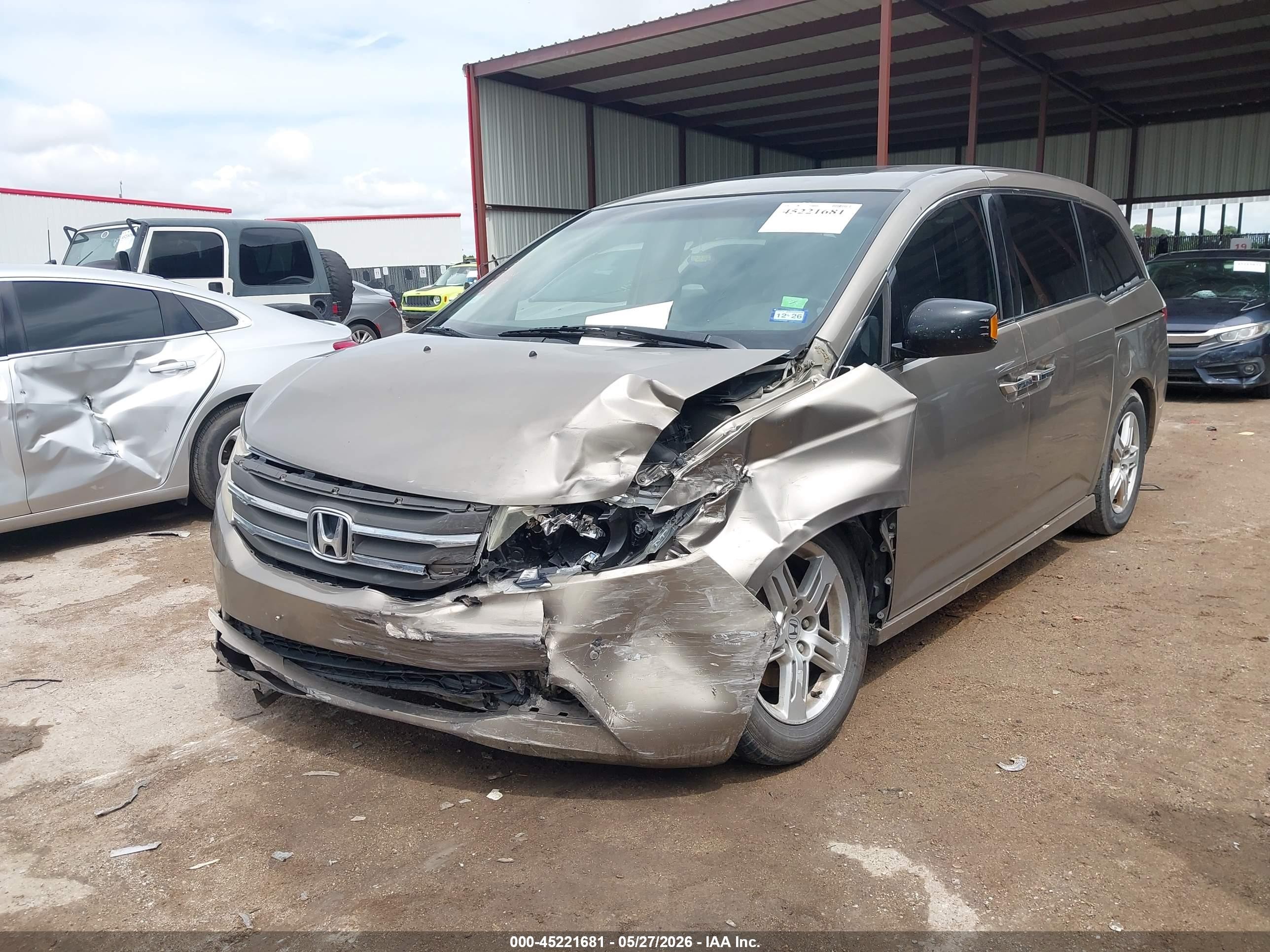 2011 Honda Odyssey Touring/touring Elite Gold vin: 5FNRL5H92BB006742