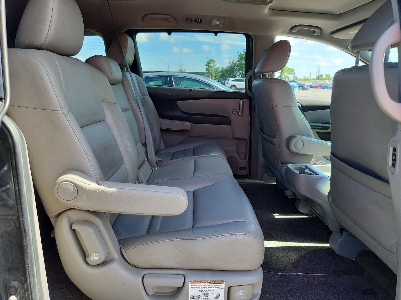 2011 Honda Odyssey Touring Gray vin: 5FNRL5H92BB062227