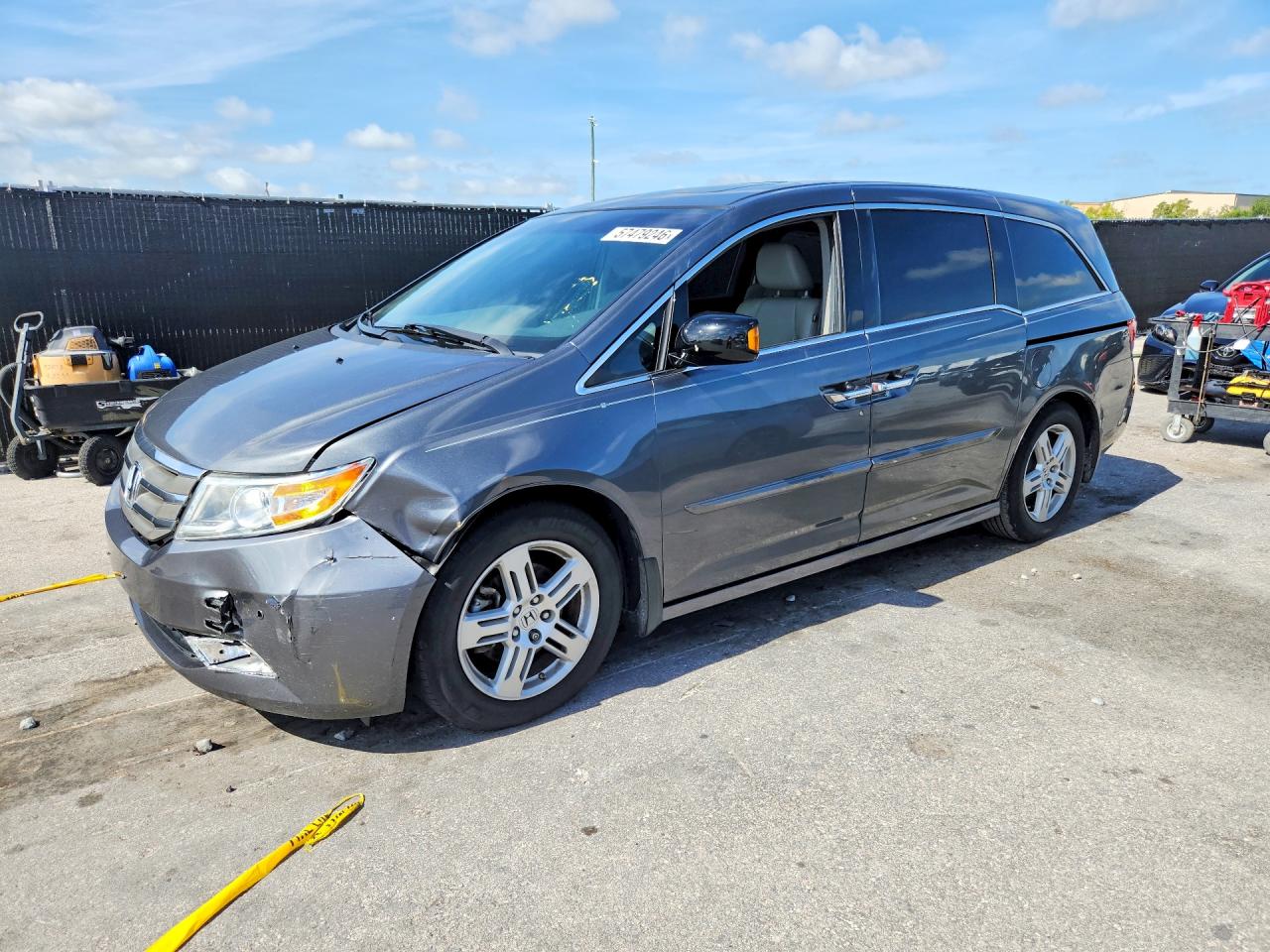 2011 Honda Odyssey Touring Gray vin: 5FNRL5H92BB062227