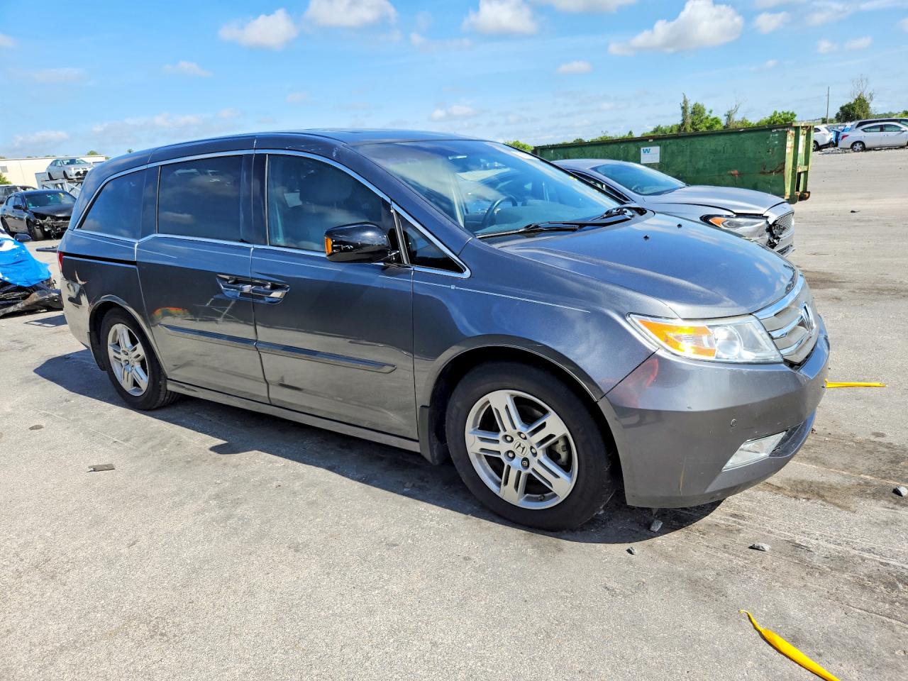 2011 Honda Odyssey Touring Gray vin: 5FNRL5H92BB062227