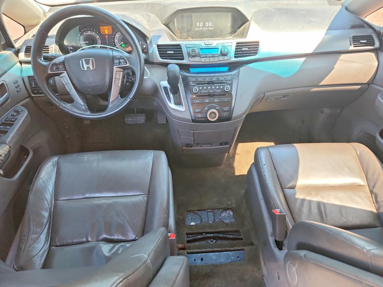2011 Honda Odyssey Touring Black vin: 5FNRL5H92BB091517