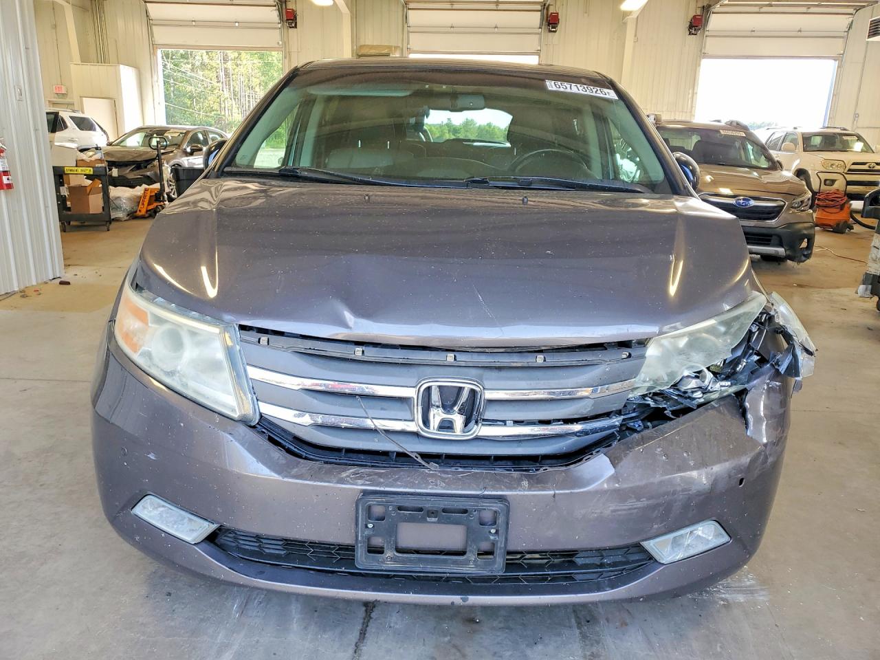2011 Honda Odyssey Touring Угольный vin: 5FNRL5H92BB092117