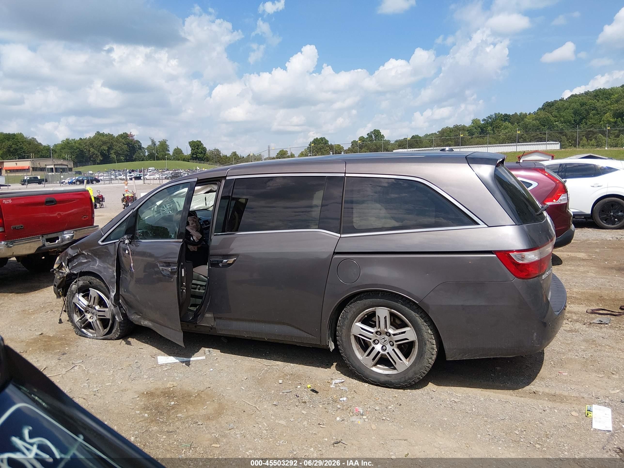 2012 Honda Odyssey Touring/touring Elite Gray vin: 5FNRL5H92CB013935