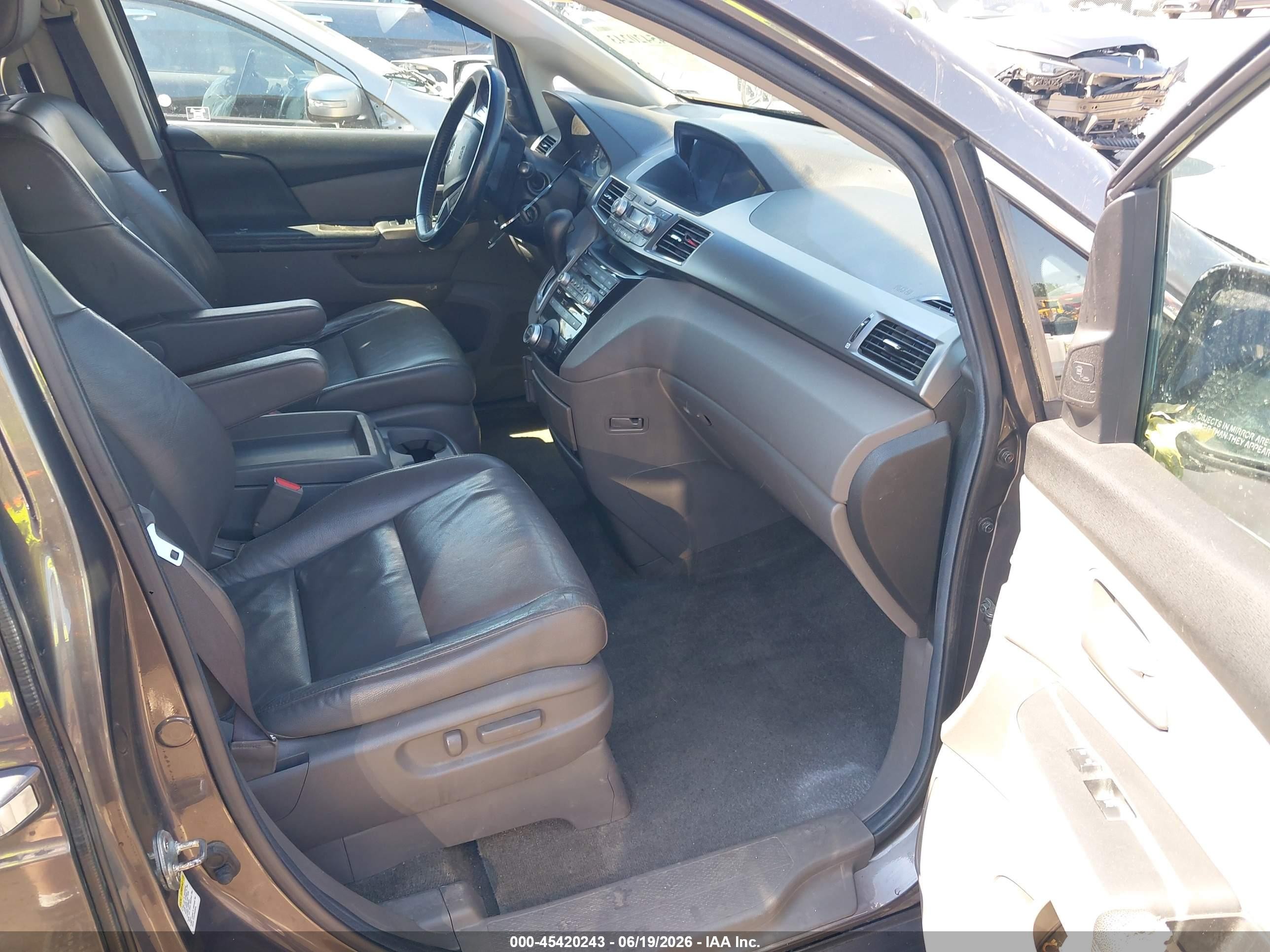 2012 Honda Odyssey Touring/touring Elite Brown vin: 5FNRL5H92CB034607