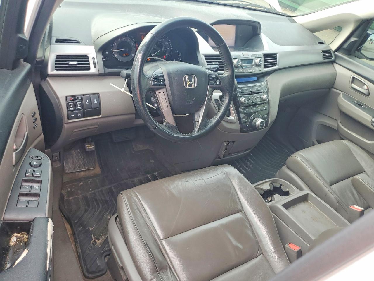 2012 Honda Odyssey Touring White vin: 5FNRL5H92CB090935