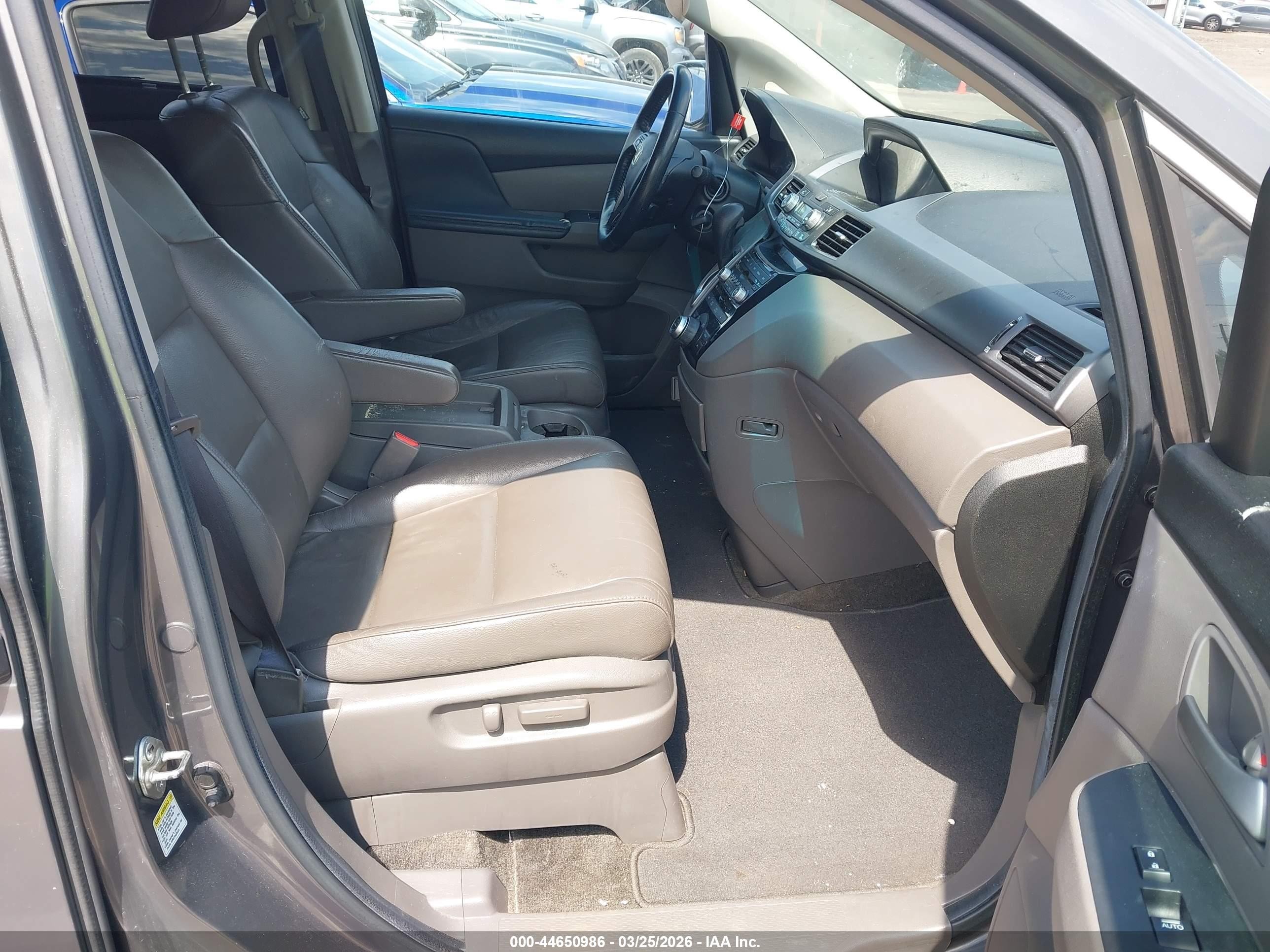 2012 Honda Odyssey Touring/touring Elite Gray vin: 5FNRL5H92CB116854