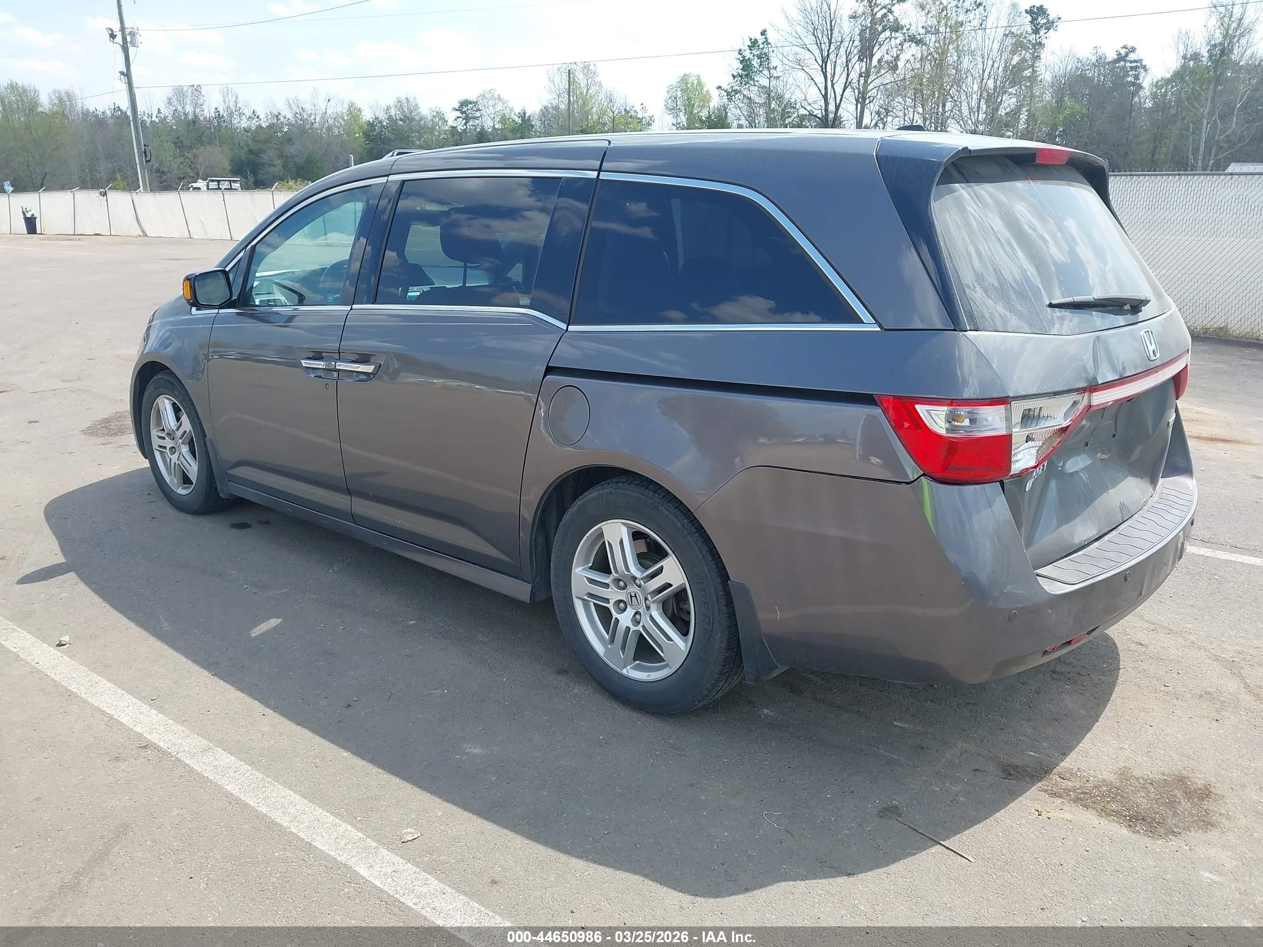 2012 Honda Odyssey Touring/touring Elite Gray vin: 5FNRL5H92CB116854