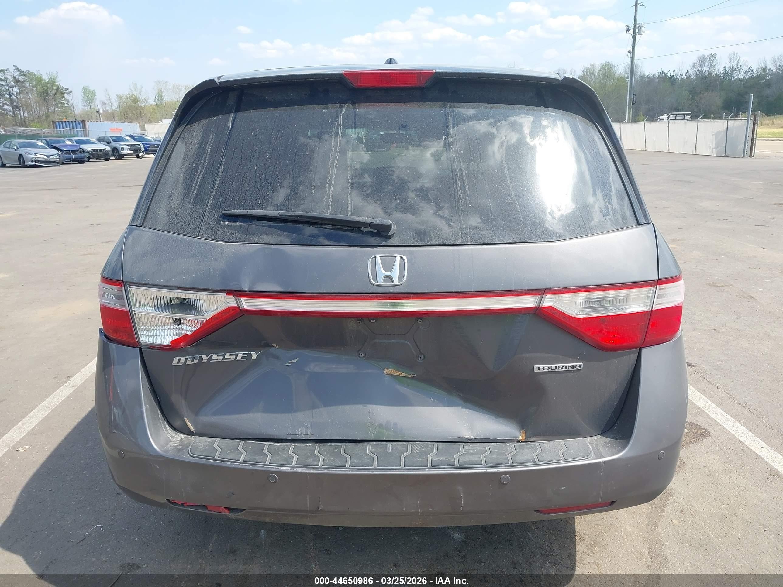 2012 Honda Odyssey Touring/touring Elite Gray vin: 5FNRL5H92CB116854