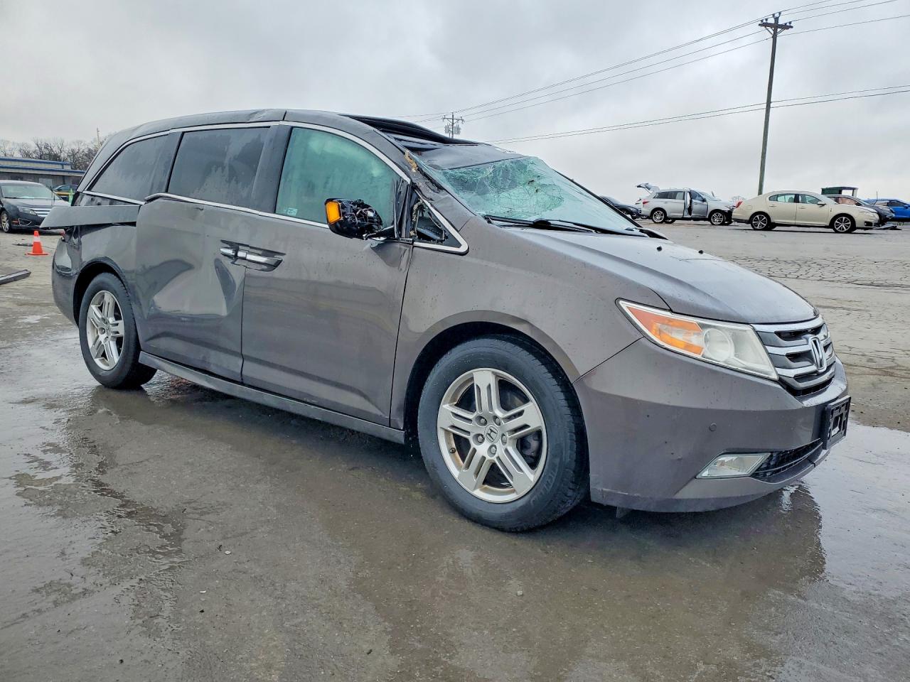 2012 Honda Odyssey Touring Gray vin: 5FNRL5H92CB126140