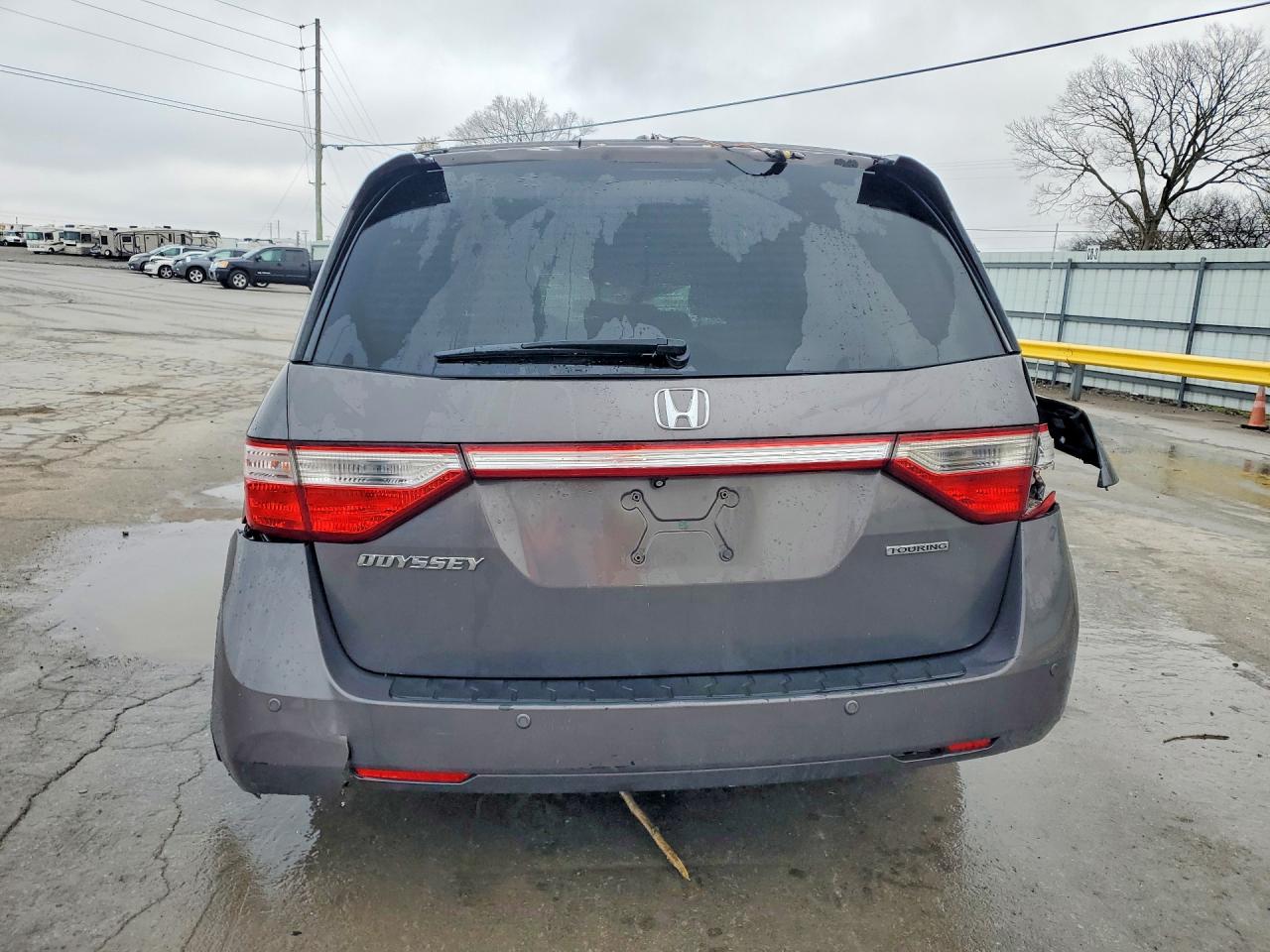 2012 Honda Odyssey Touring Gray vin: 5FNRL5H92CB126140