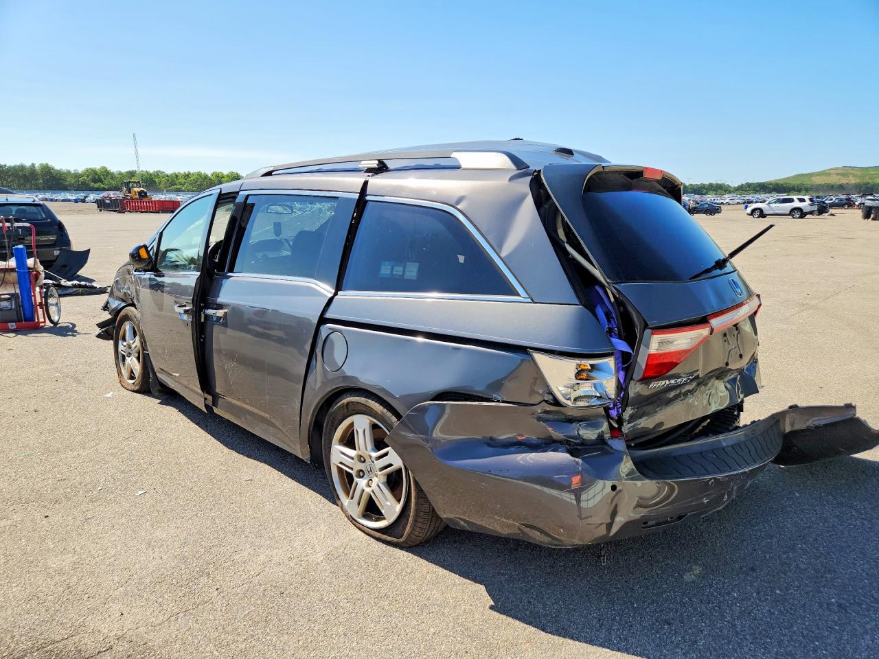 2012 Honda Odyssey Touring Gray vin: 5FNRL5H92CB144671