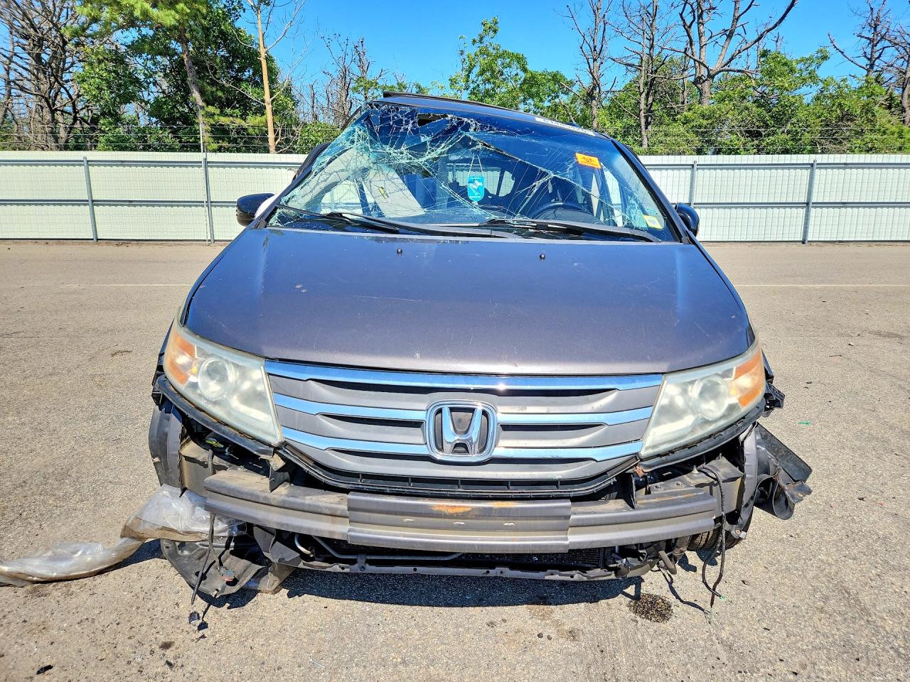2012 Honda Odyssey Touring Gray vin: 5FNRL5H92CB144671