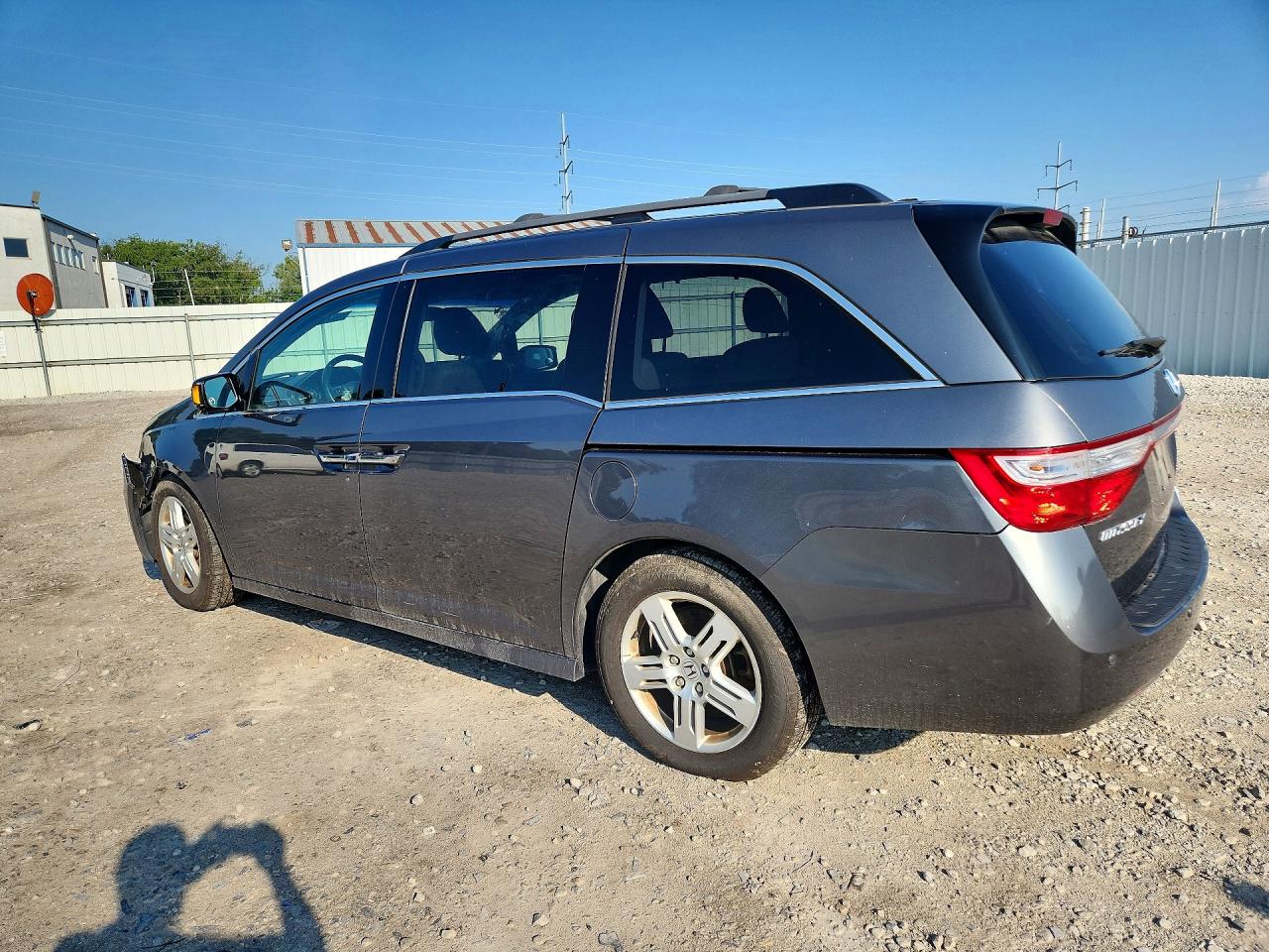 2012 Honda Odyssey Touring Gray vin: 5FNRL5H92CB145951