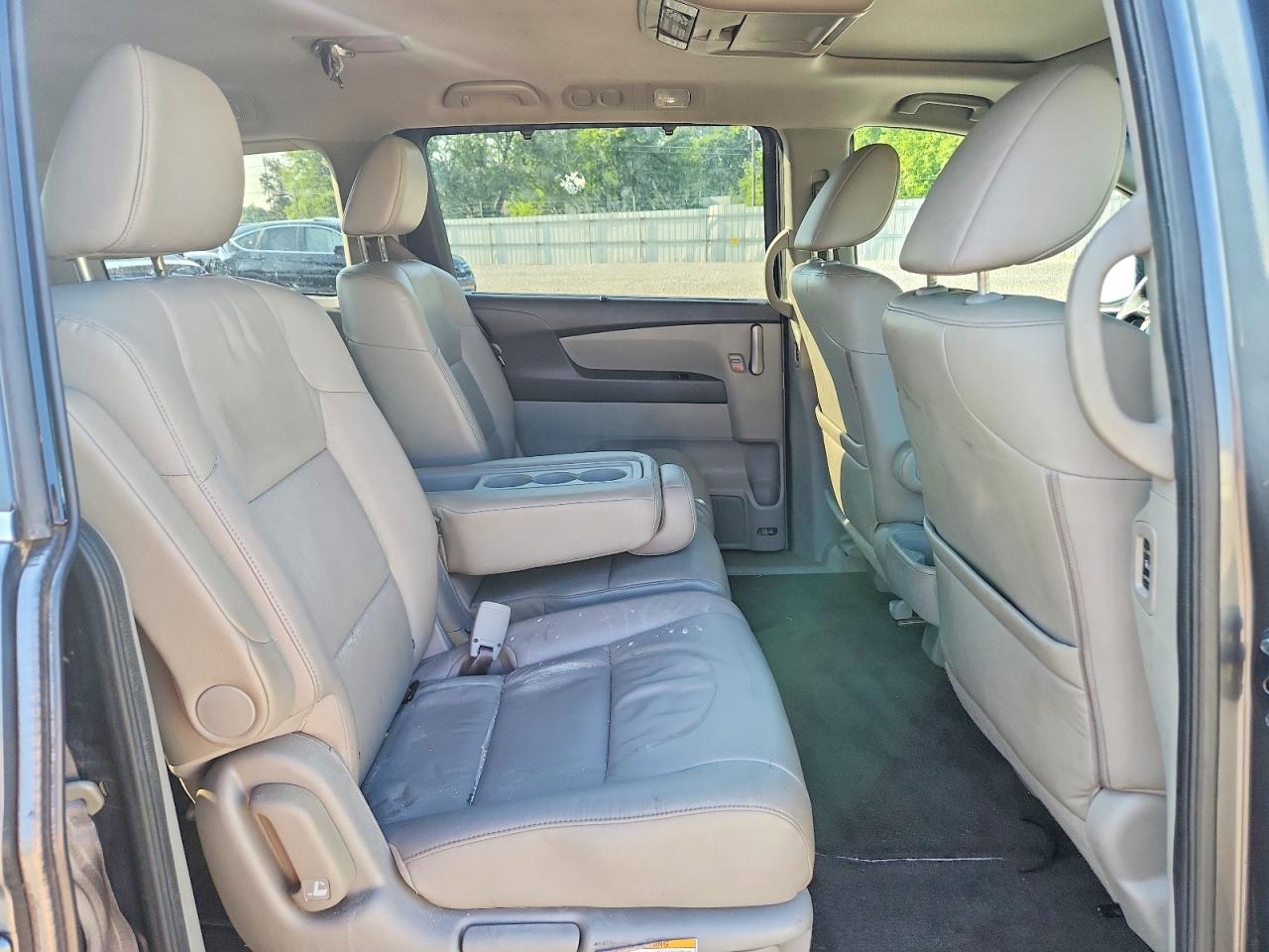 2012 Honda Odyssey Touring Gray vin: 5FNRL5H92CB145951