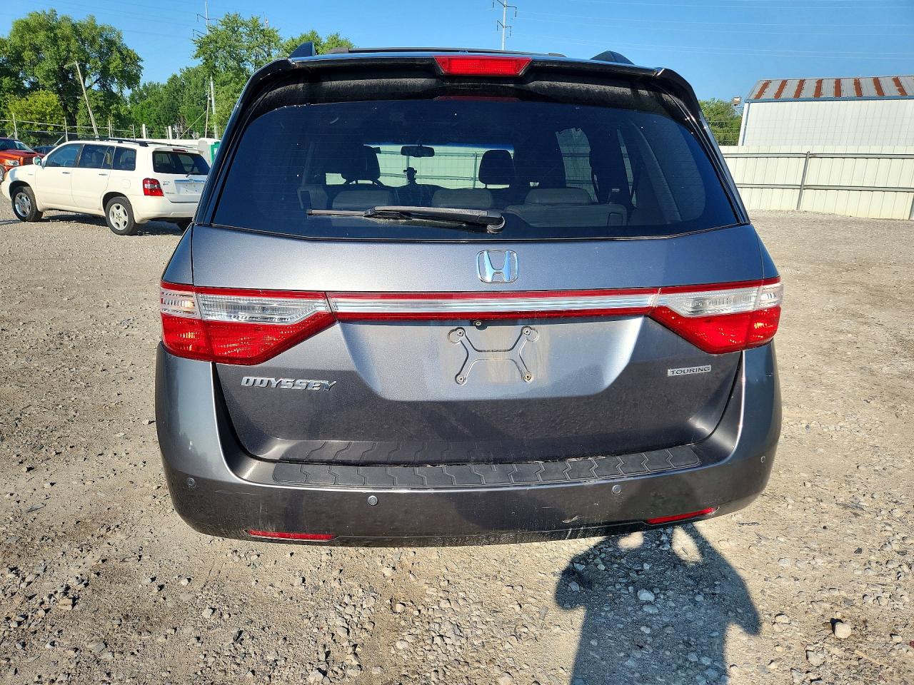 2012 Honda Odyssey Touring Gray vin: 5FNRL5H92CB145951