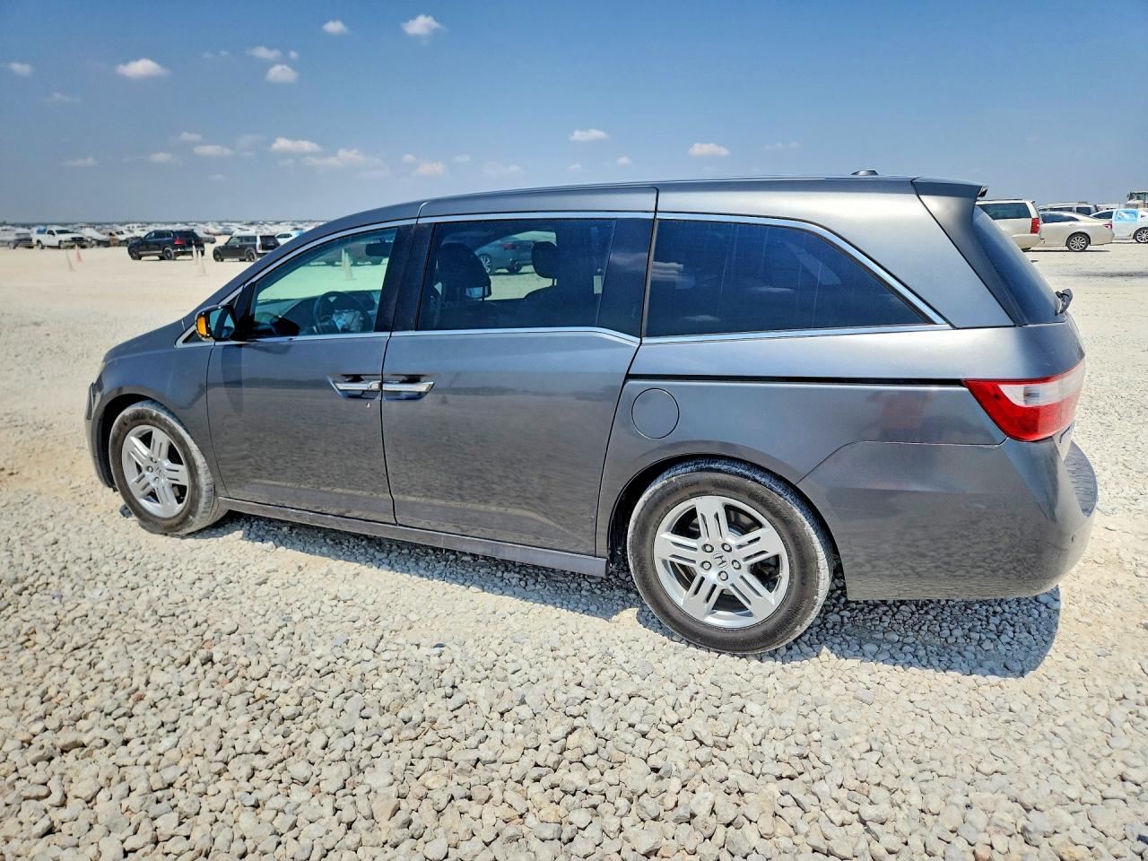 2013 Honda Odyssey Touring Gray vin: 5FNRL5H92DB016545