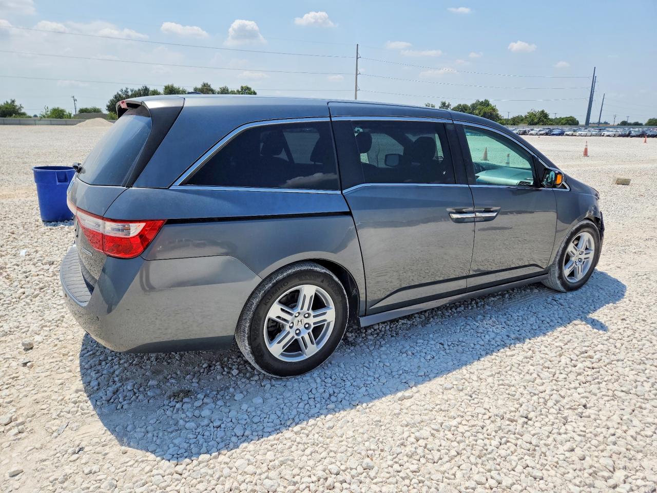 2013 Honda Odyssey Touring Gray vin: 5FNRL5H92DB016545