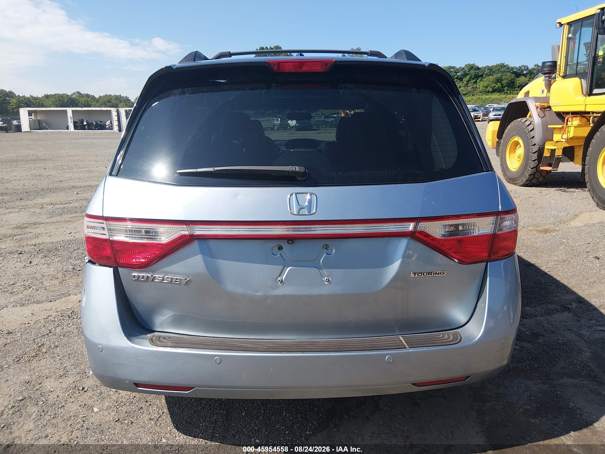 2013 Honda Odyssey Touring/touring Elite Light Blue vin: 5FNRL5H92DB037735