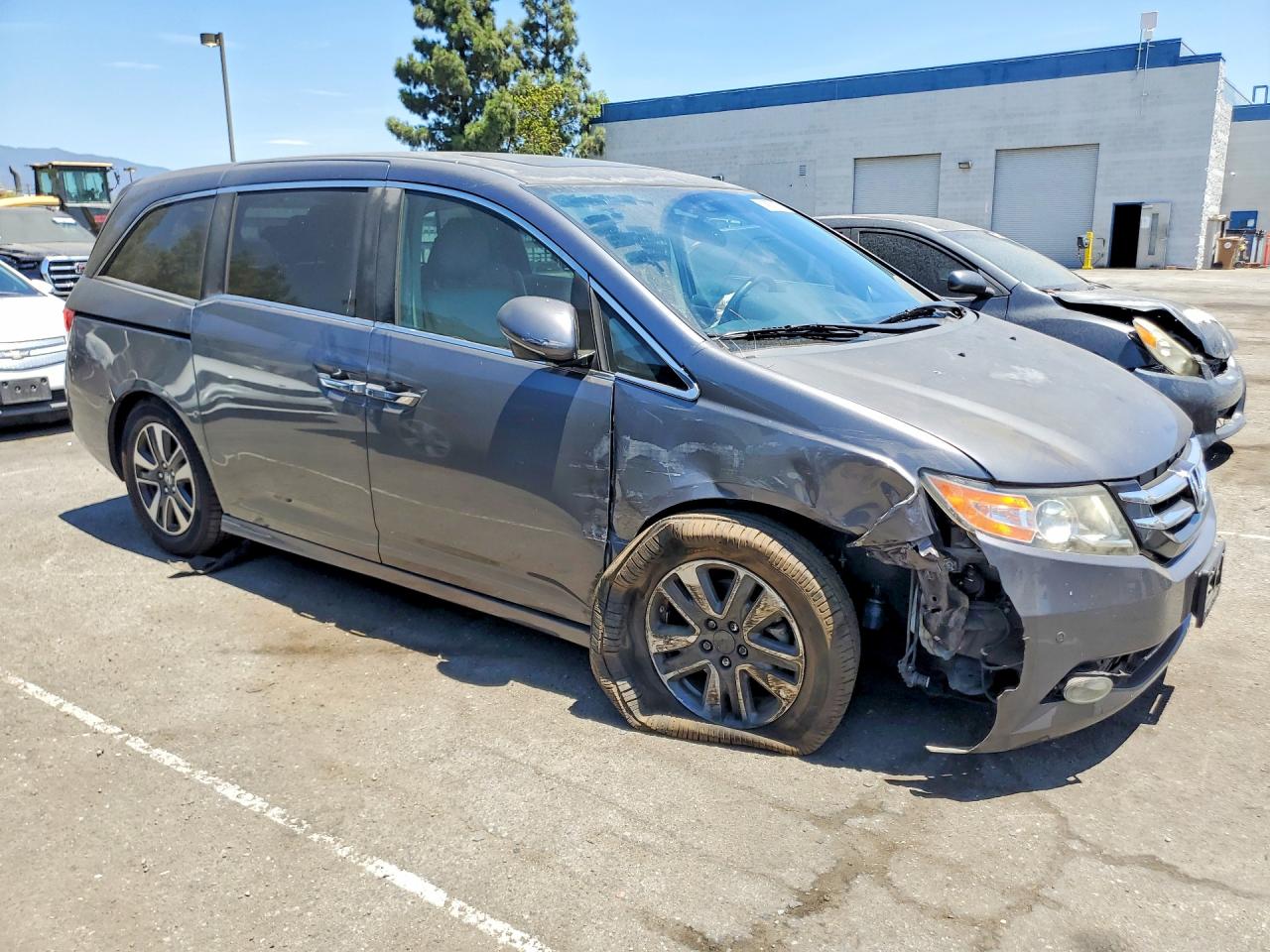 2014 Honda Odyssey Touring Charcoal vin: 5FNRL5H92EB051071
