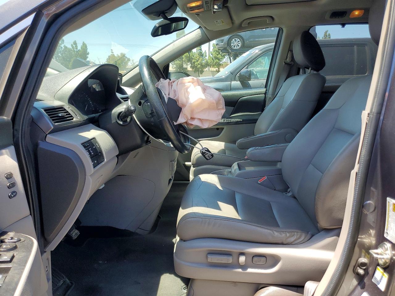 2014 Honda Odyssey Touring Charcoal vin: 5FNRL5H92EB051071