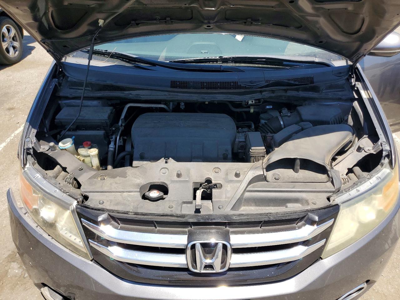 2014 Honda Odyssey Touring Charcoal vin: 5FNRL5H92EB051071