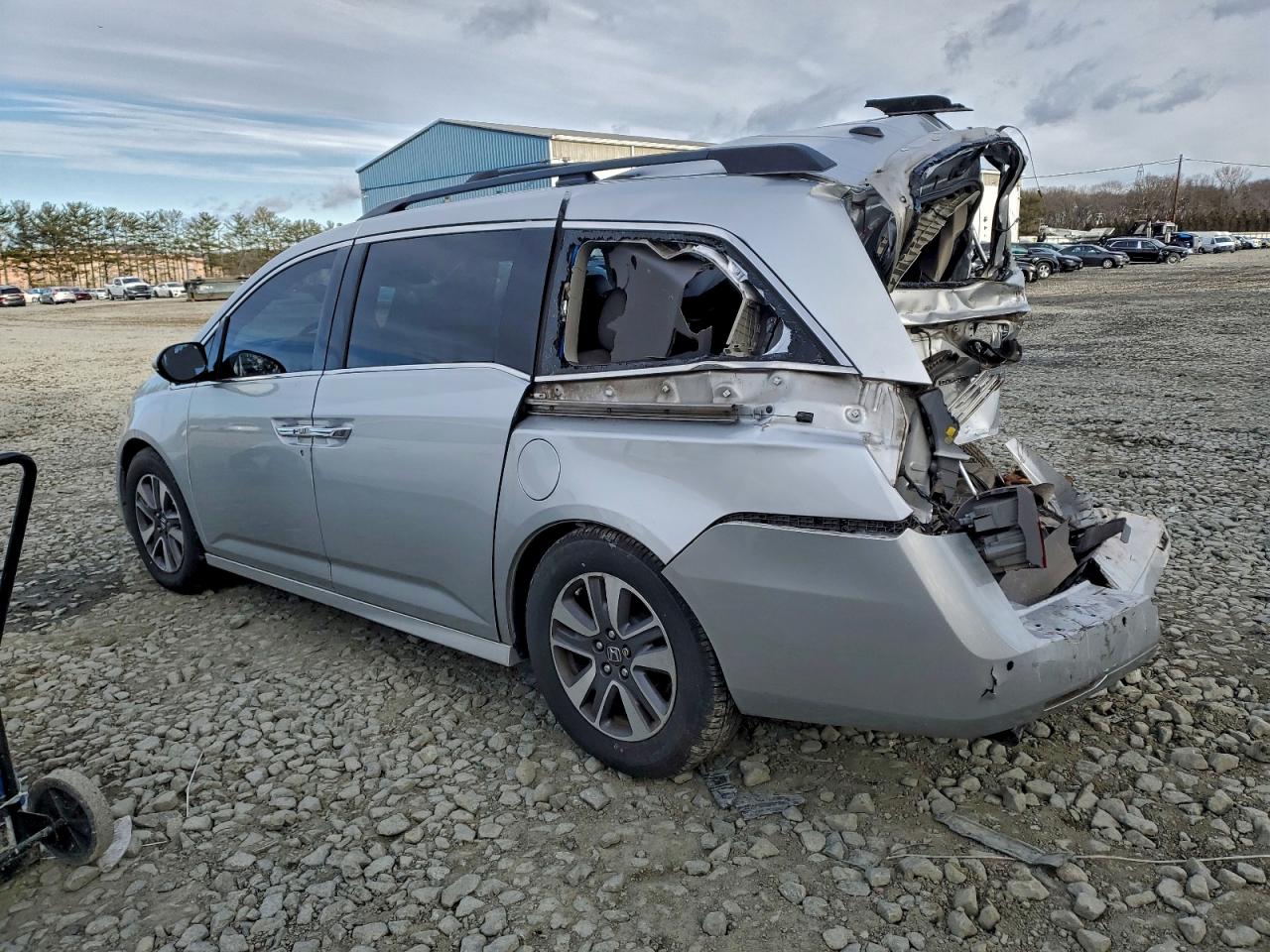 2014 Honda Odyssey Touring Silver vin: 5FNRL5H92EB066170