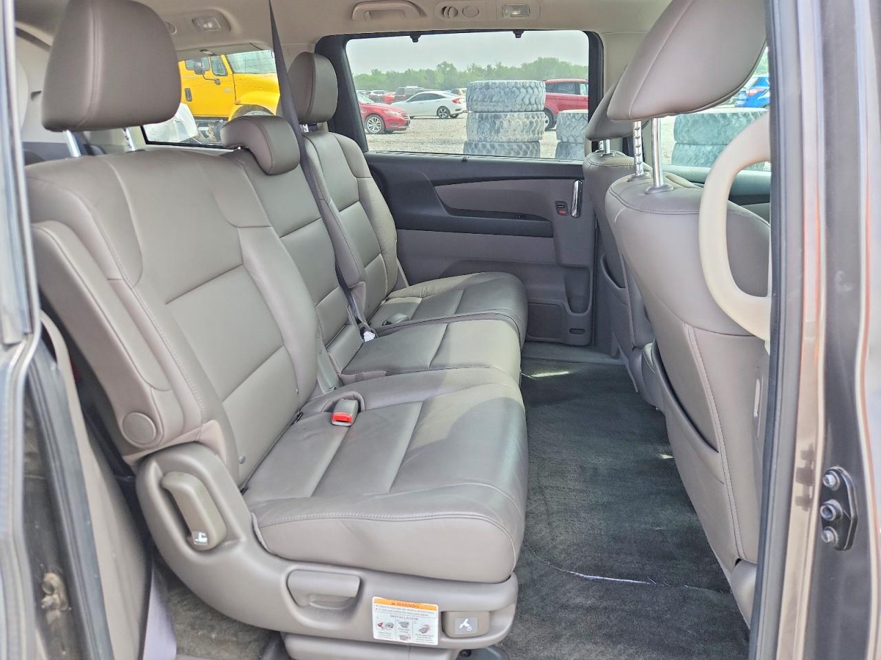2014 Honda Odyssey Touring Gray vin: 5FNRL5H92EB070106