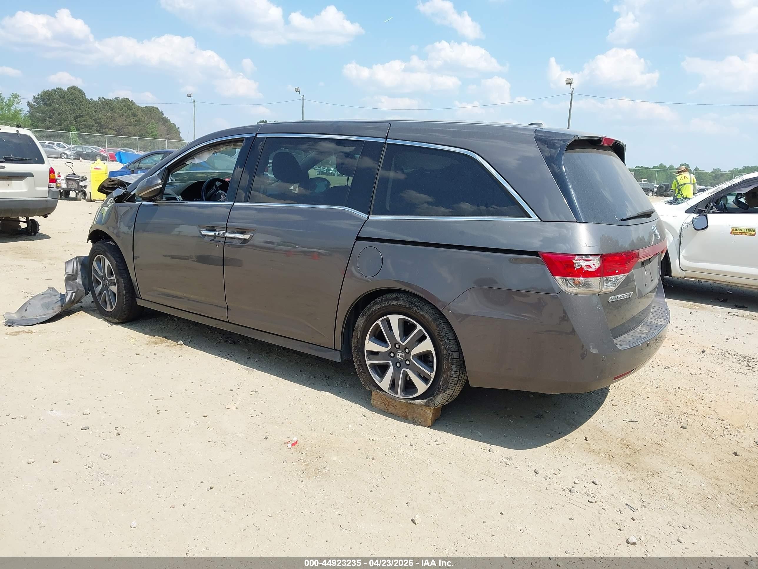 2014 Honda Odyssey Touring/touring Elite Gray vin: 5FNRL5H92EB097516