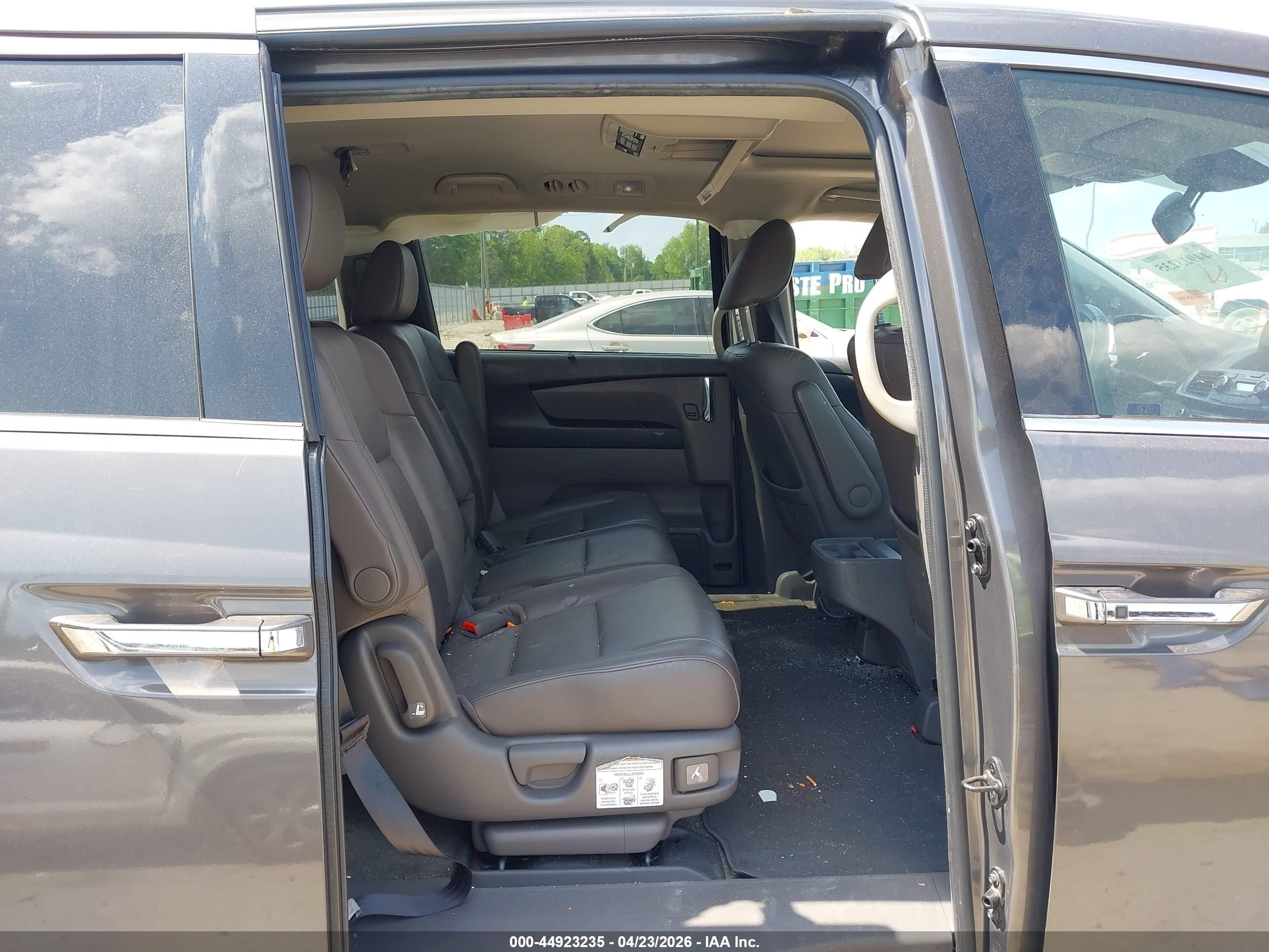 2014 Honda Odyssey Touring/touring Elite Gray vin: 5FNRL5H92EB097516