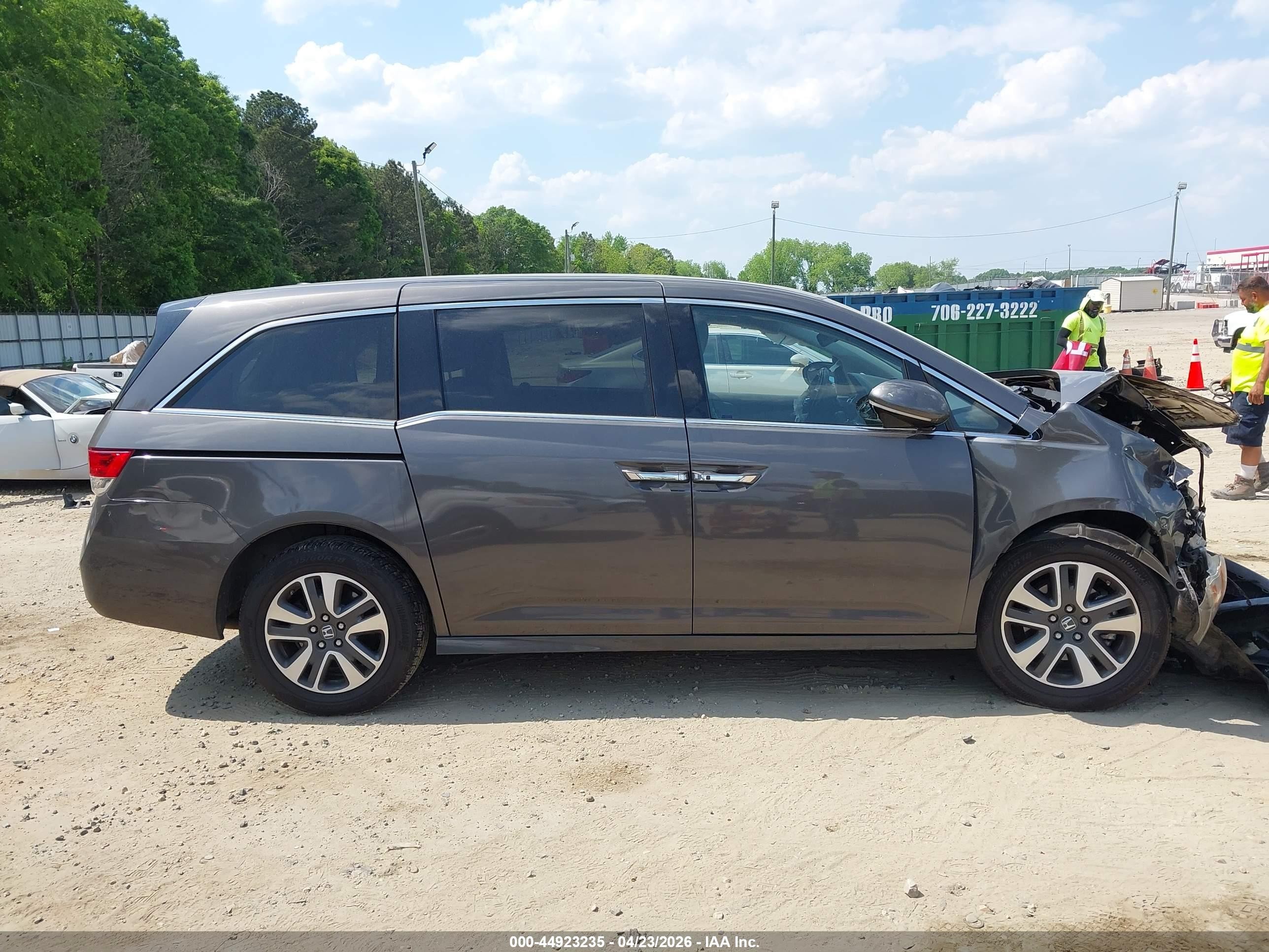 2014 Honda Odyssey Touring/touring Elite Gray vin: 5FNRL5H92EB097516