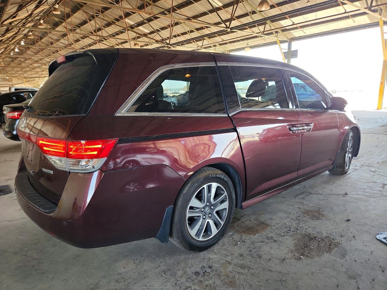 2015 Honda Odyssey Touring Purple vin: 5FNRL5H92FB050701