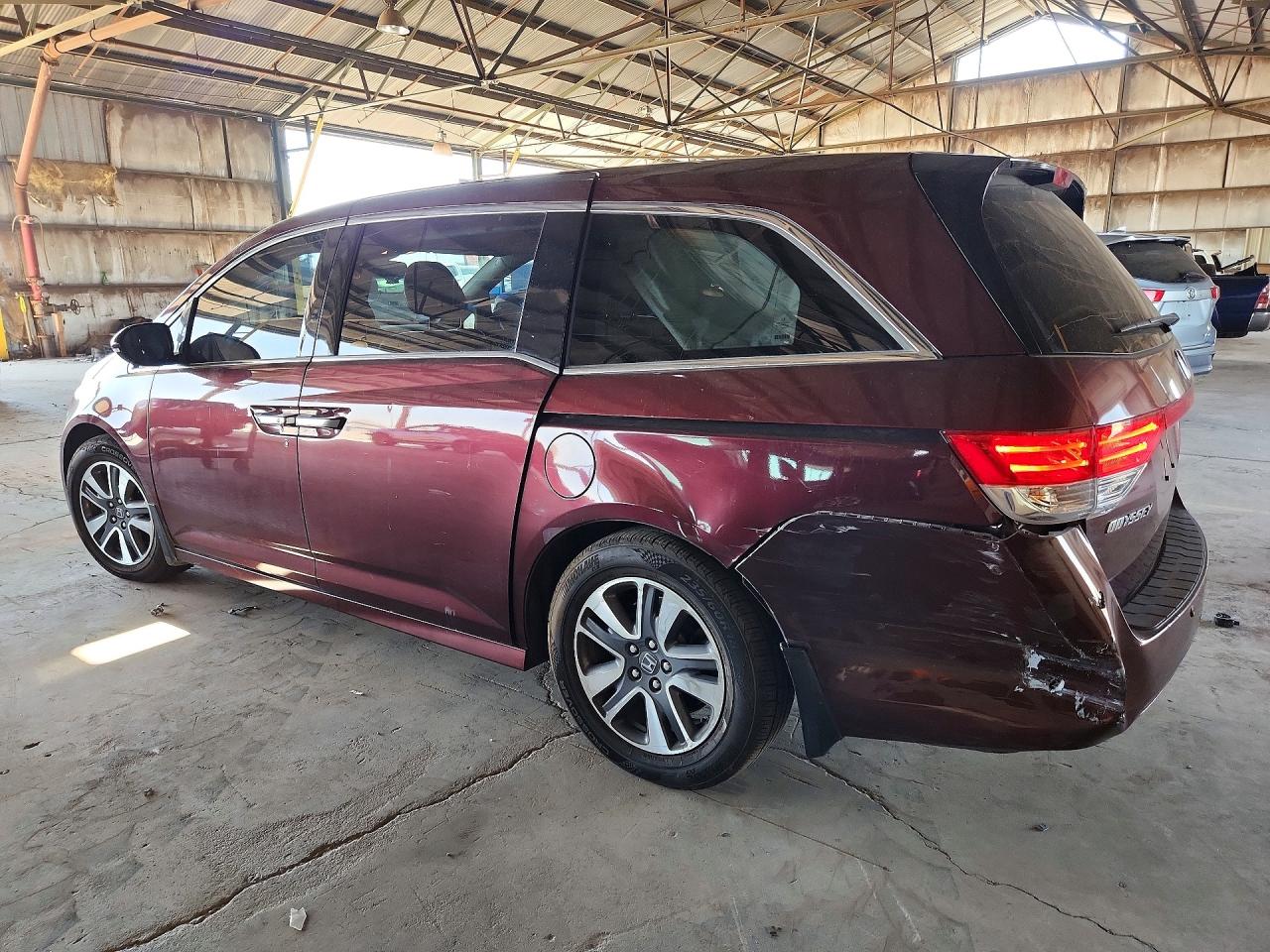 2015 Honda Odyssey Touring Purple vin: 5FNRL5H92FB050701