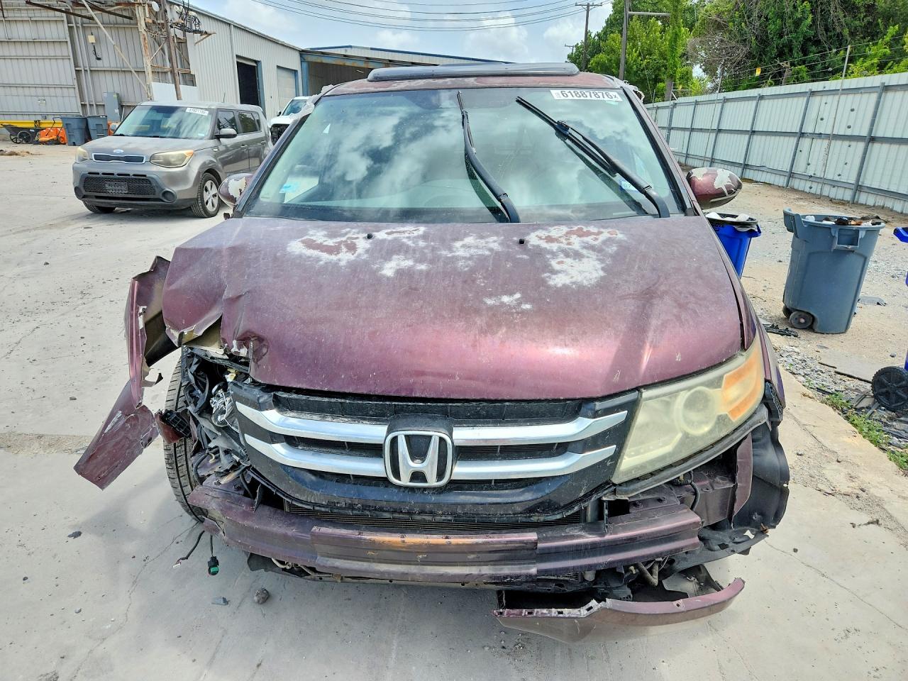2015 Honda Odyssey Touring Maroon vin: 5FNRL5H92FB063738