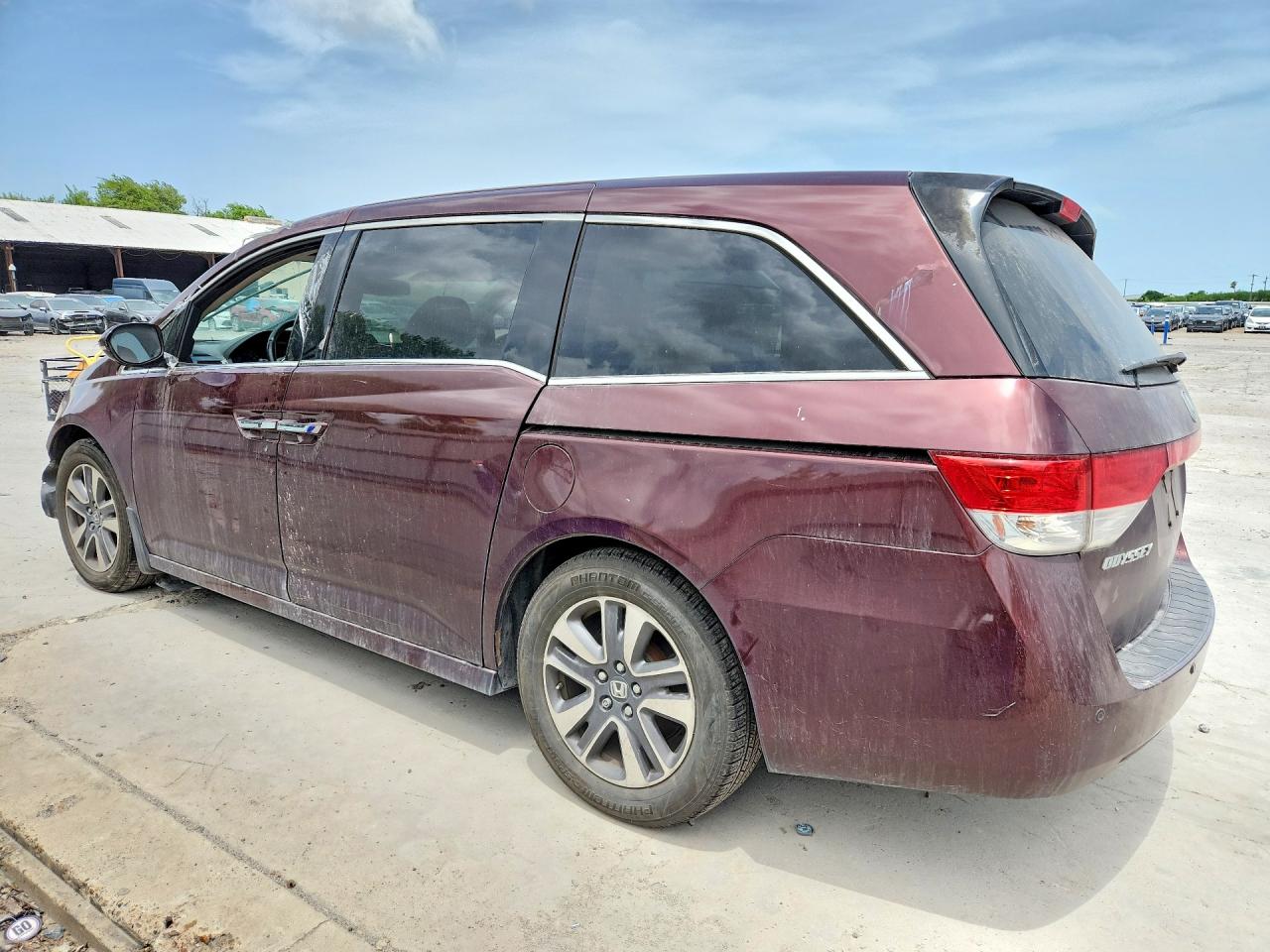 2015 Honda Odyssey Touring Maroon vin: 5FNRL5H92FB063738