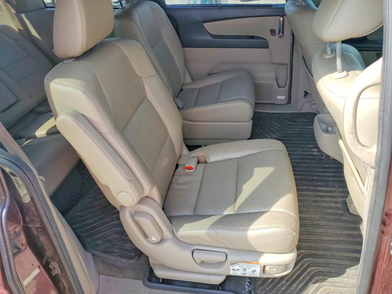 2015 Honda Odyssey Touring Темно-бордовый vin: 5FNRL5H92FB110038