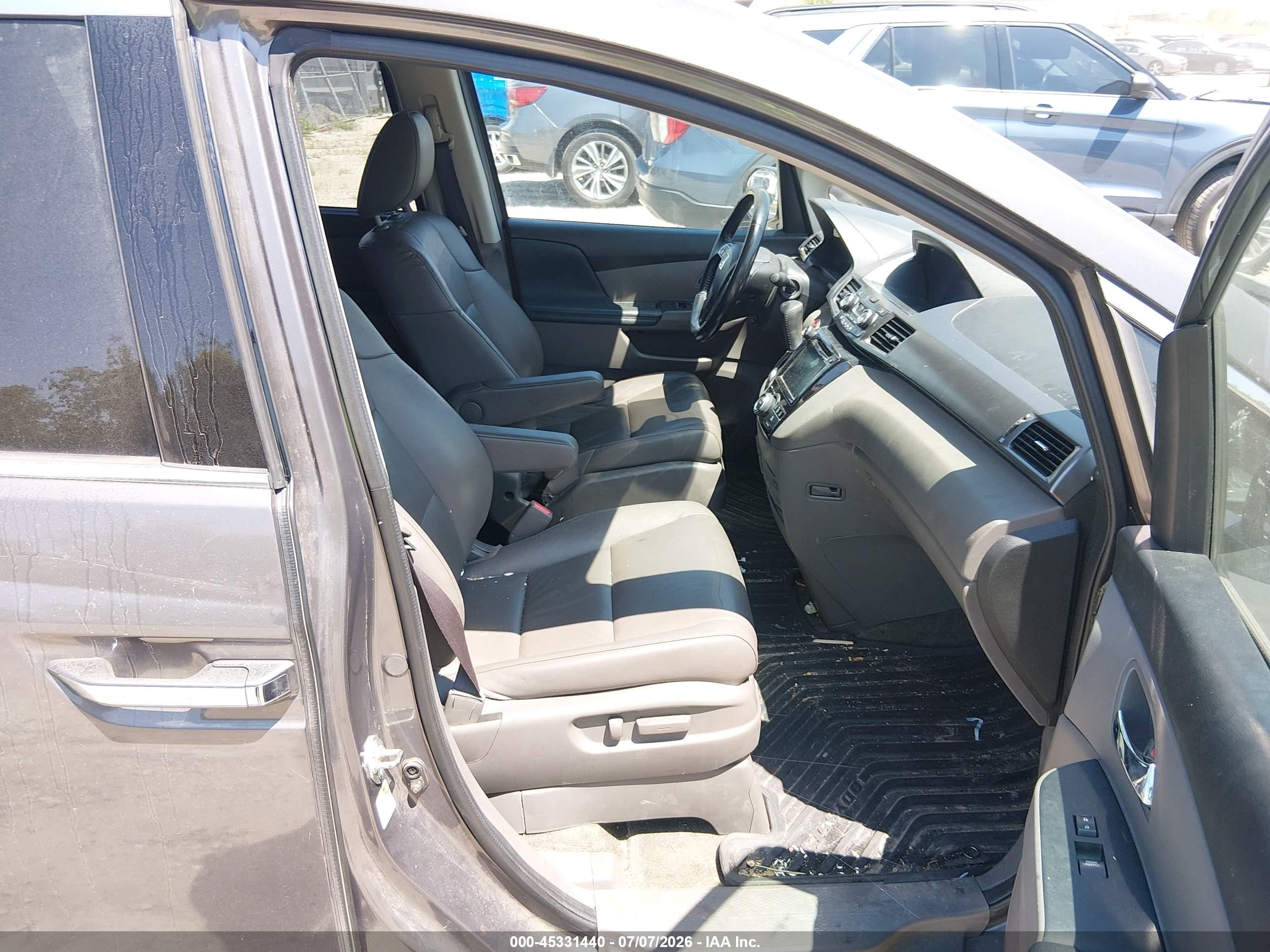 2015 Honda Odyssey Touring/touring Elite Gray vin: 5FNRL5H92FB112260