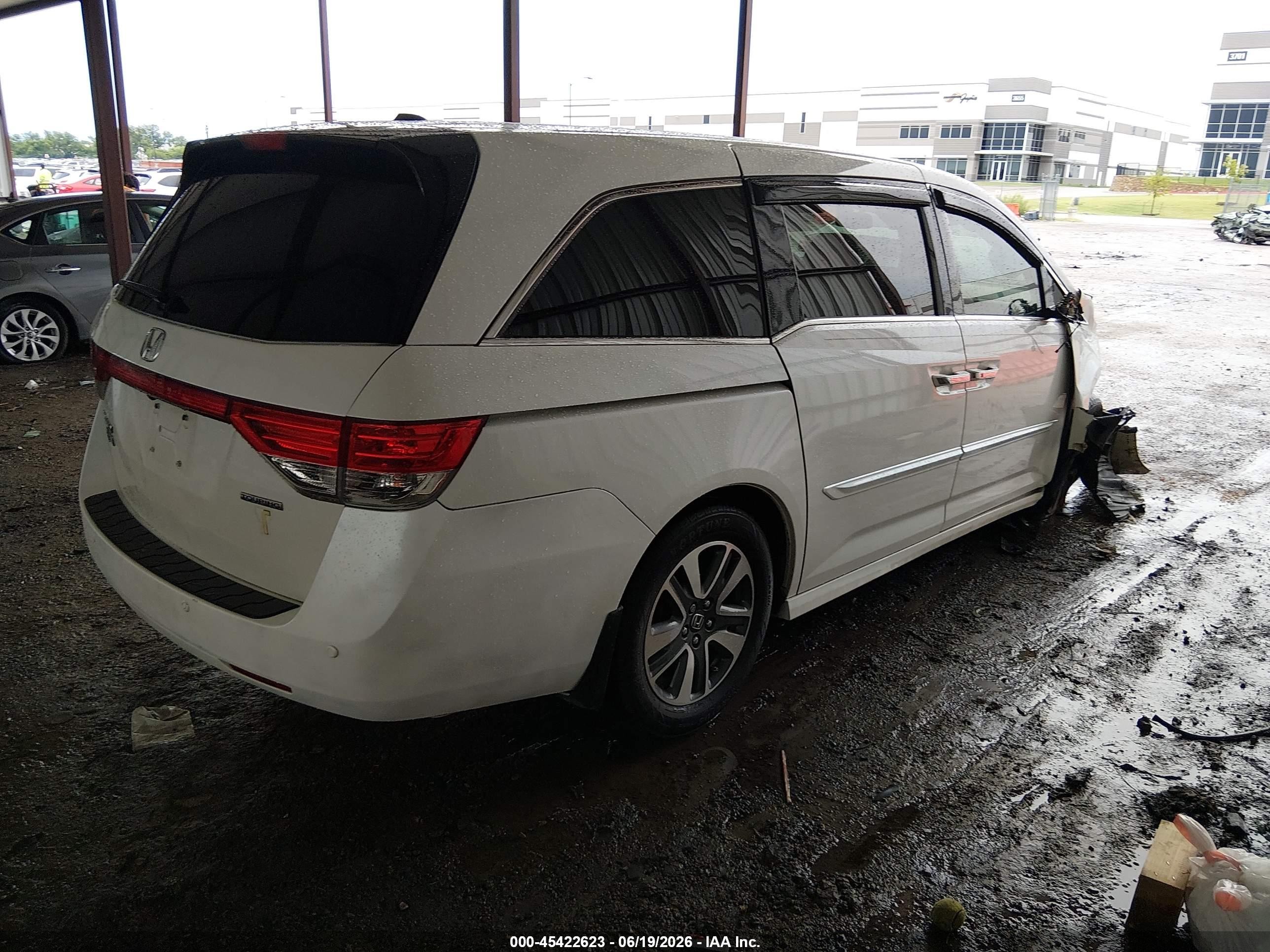 2015 Honda Odyssey Touring/touring Elite White vin: 5FNRL5H92FB118463
