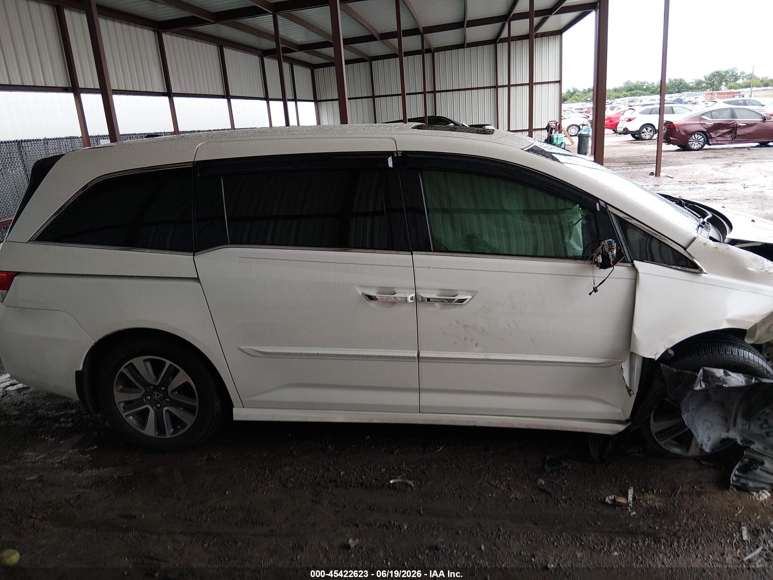 2015 Honda Odyssey Touring/touring Elite White vin: 5FNRL5H92FB118463