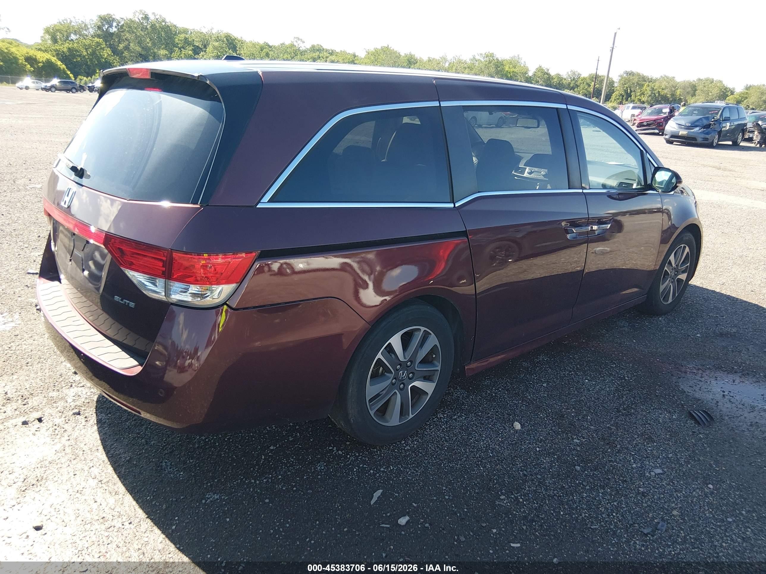 2016 Honda Odyssey Touring/touring Elite Burgundy vin: 5FNRL5H92GB093100
