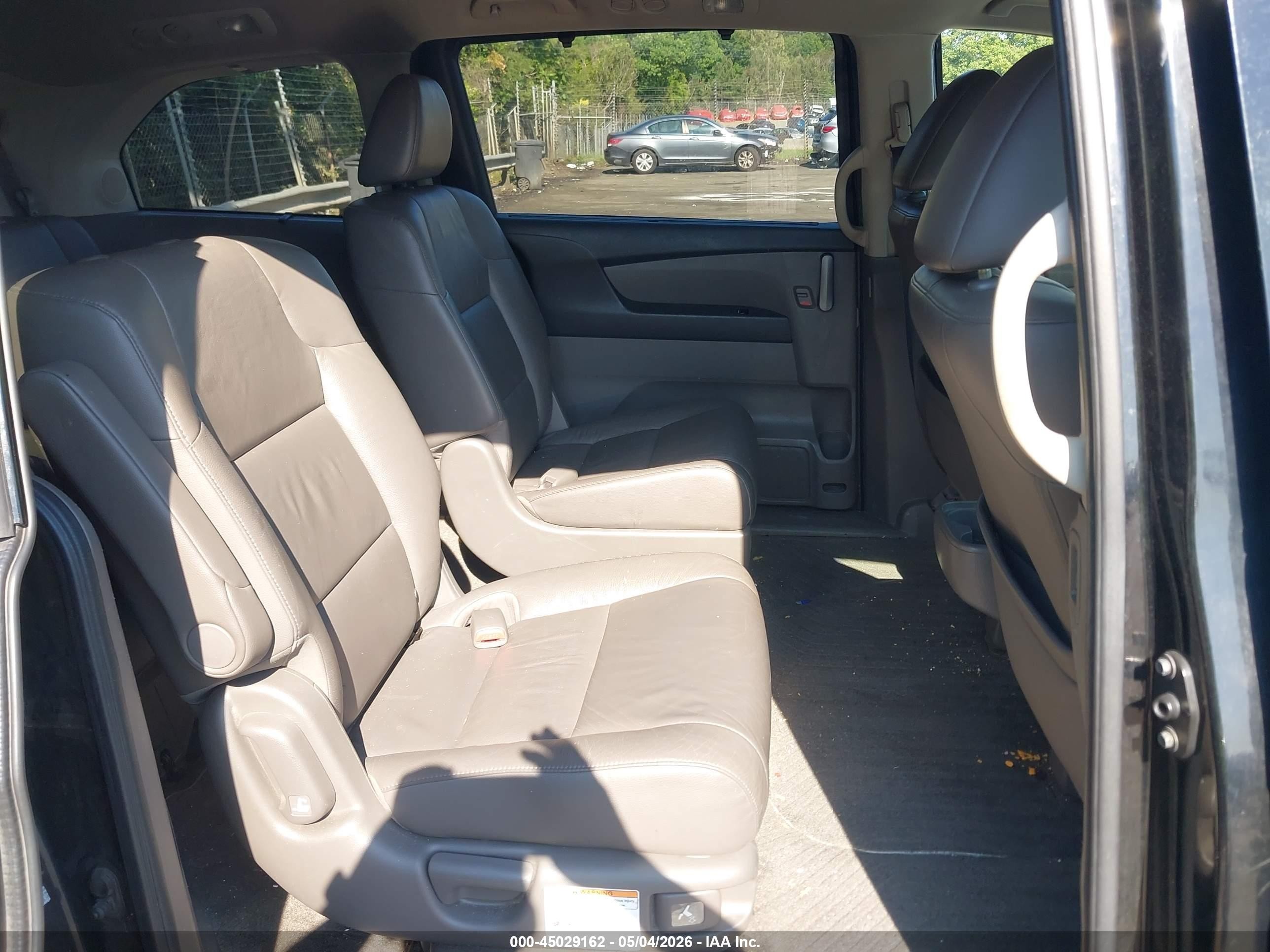 2011 Honda Odyssey Touring/touring Elite Black vin: 5FNRL5H93BB041855