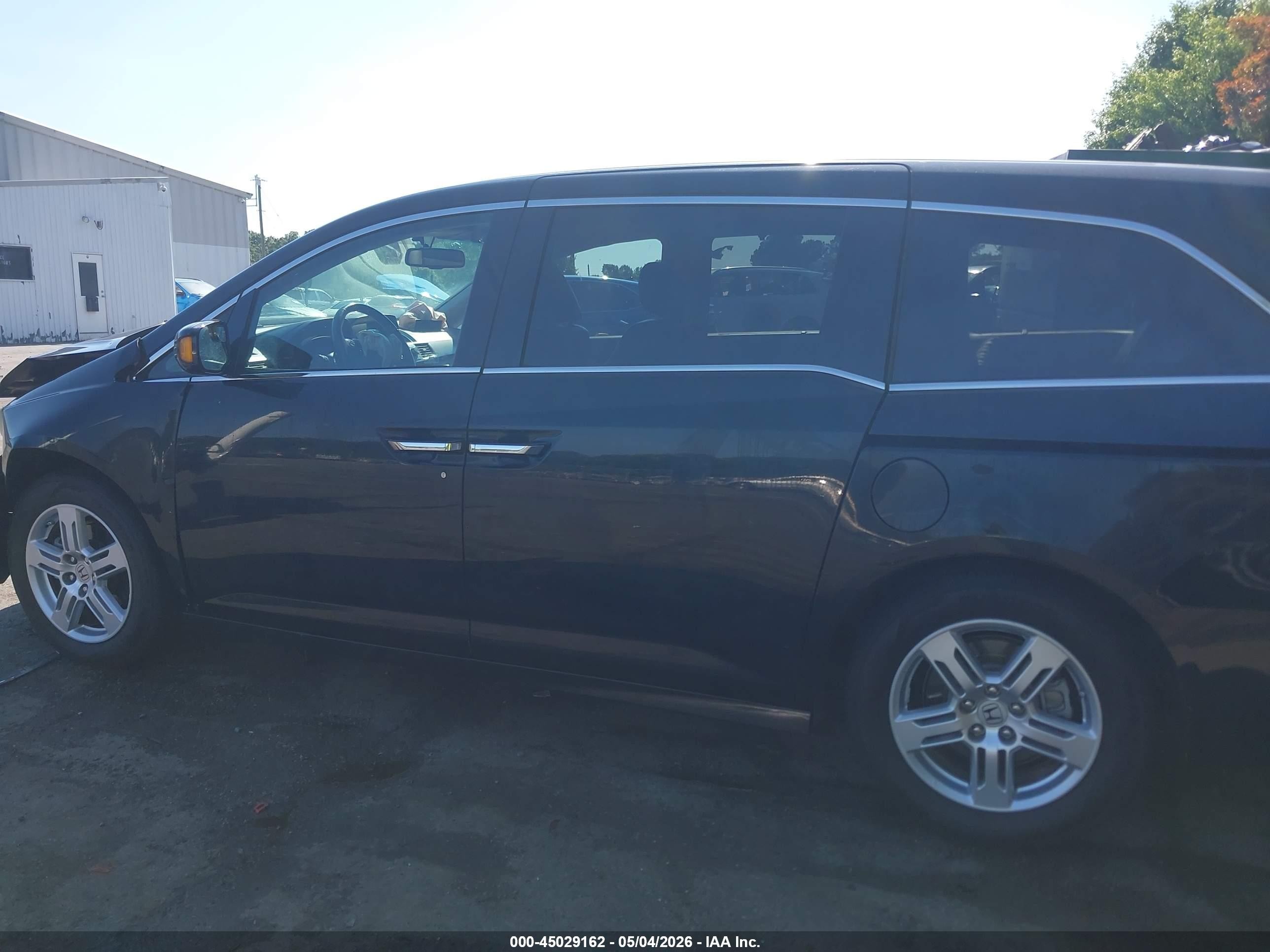 2011 Honda Odyssey Touring/touring Elite Black vin: 5FNRL5H93BB041855