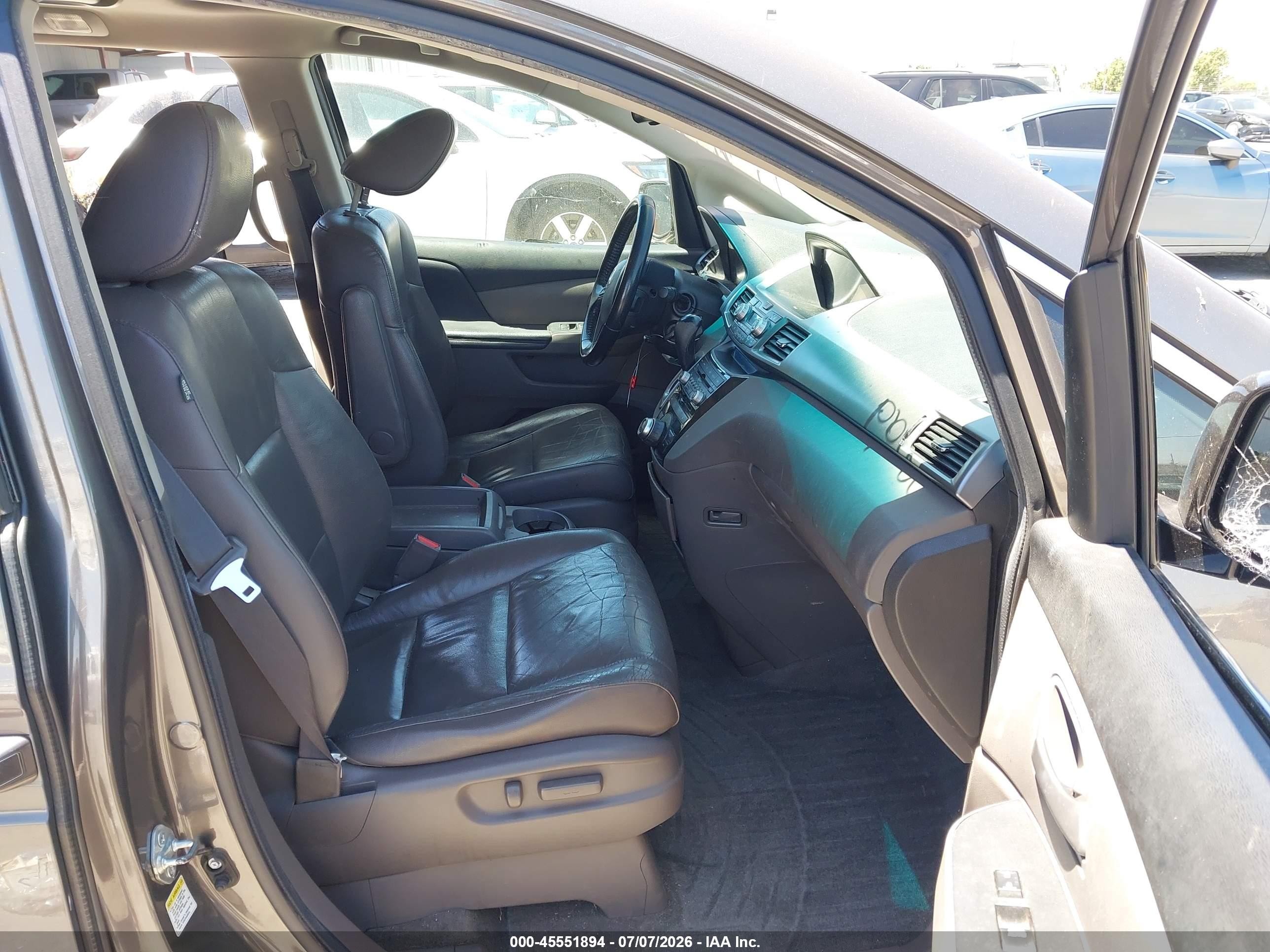 2011 Honda Odyssey Touring/touring Elite Gray vin: 5FNRL5H93BB056629