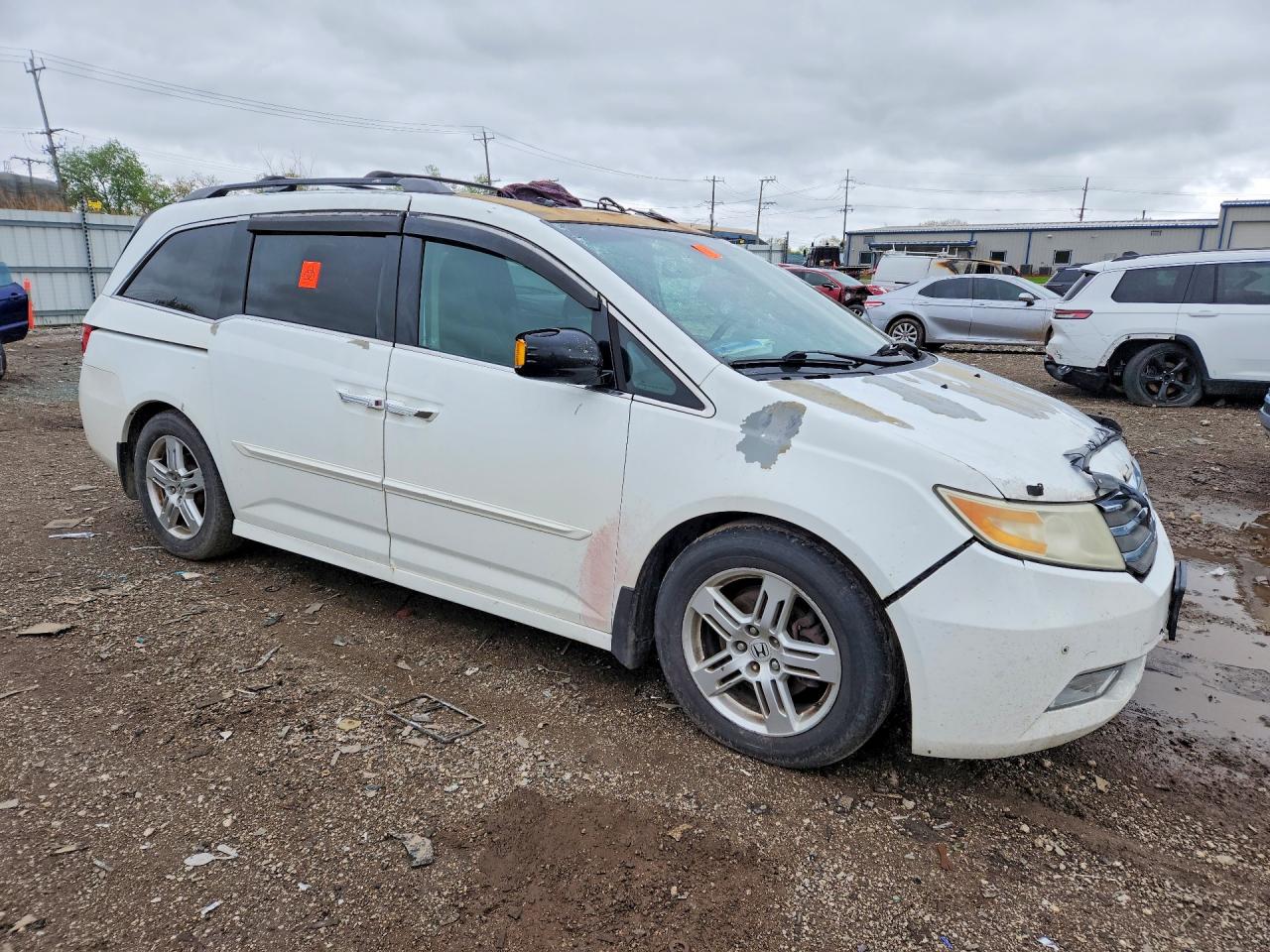2011 Honda Odyssey Touring Белый vin: 5FNRL5H93BB063712