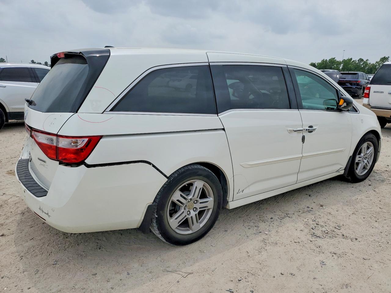 2012 Honda Odyssey Touring Белый vin: 5FNRL5H93CB017153